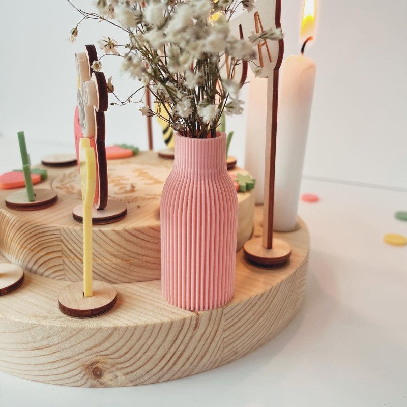 Geburtstagsorte aus Fichtenholz mit 3D Dekovase