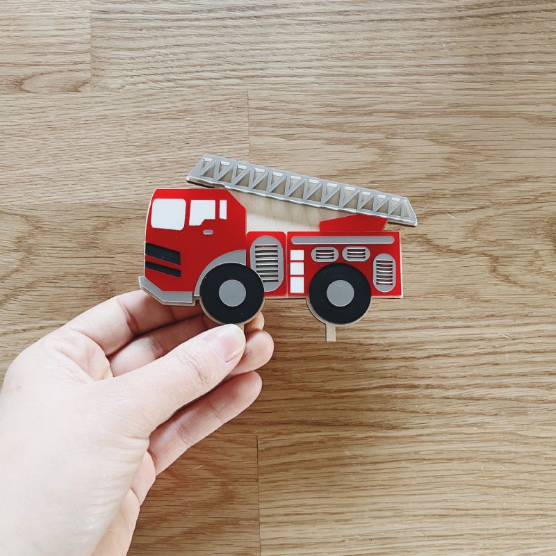 Motivstecker Feuerwehrauto mit Drehleiter aus Acryl