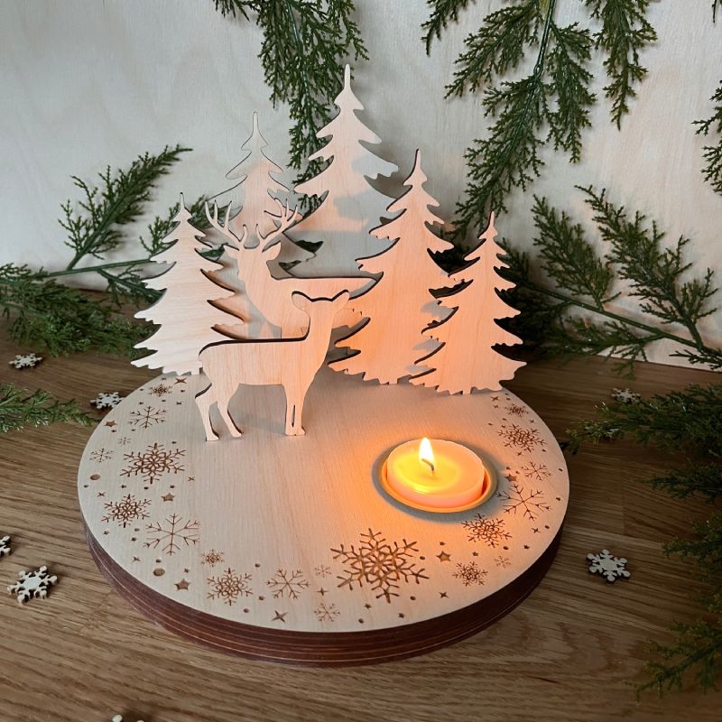 Weihnachtsteller aus Holz mit Teelicht