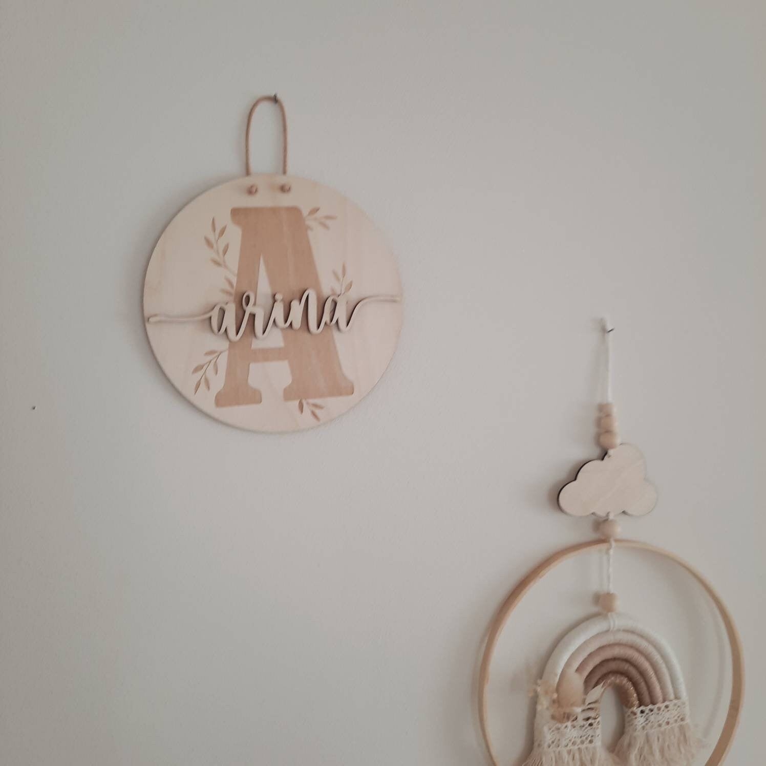 Personalisiertes Holzschild mit Relief, Kinderzimmerdekoration