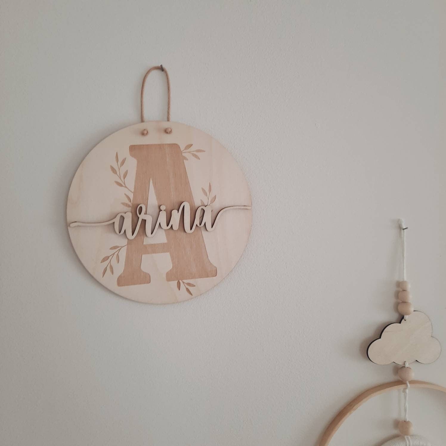 Personalisiertes Holzschild mit Relief, Kinderzimmerdekoration