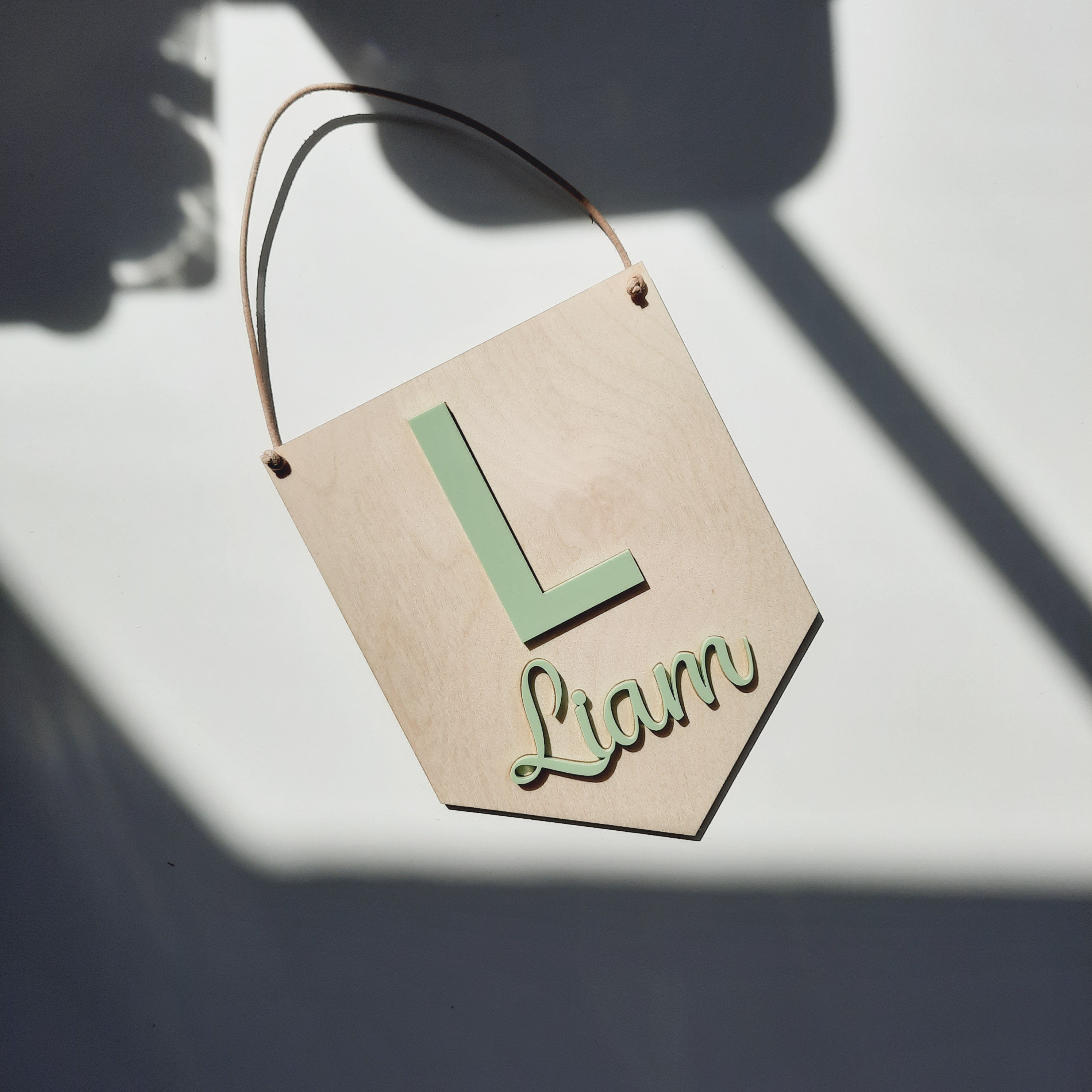 Personalisiertes Holzschild mit Relief, Holzschild mit Großbuchstabe, Kinderzimmerdekoration