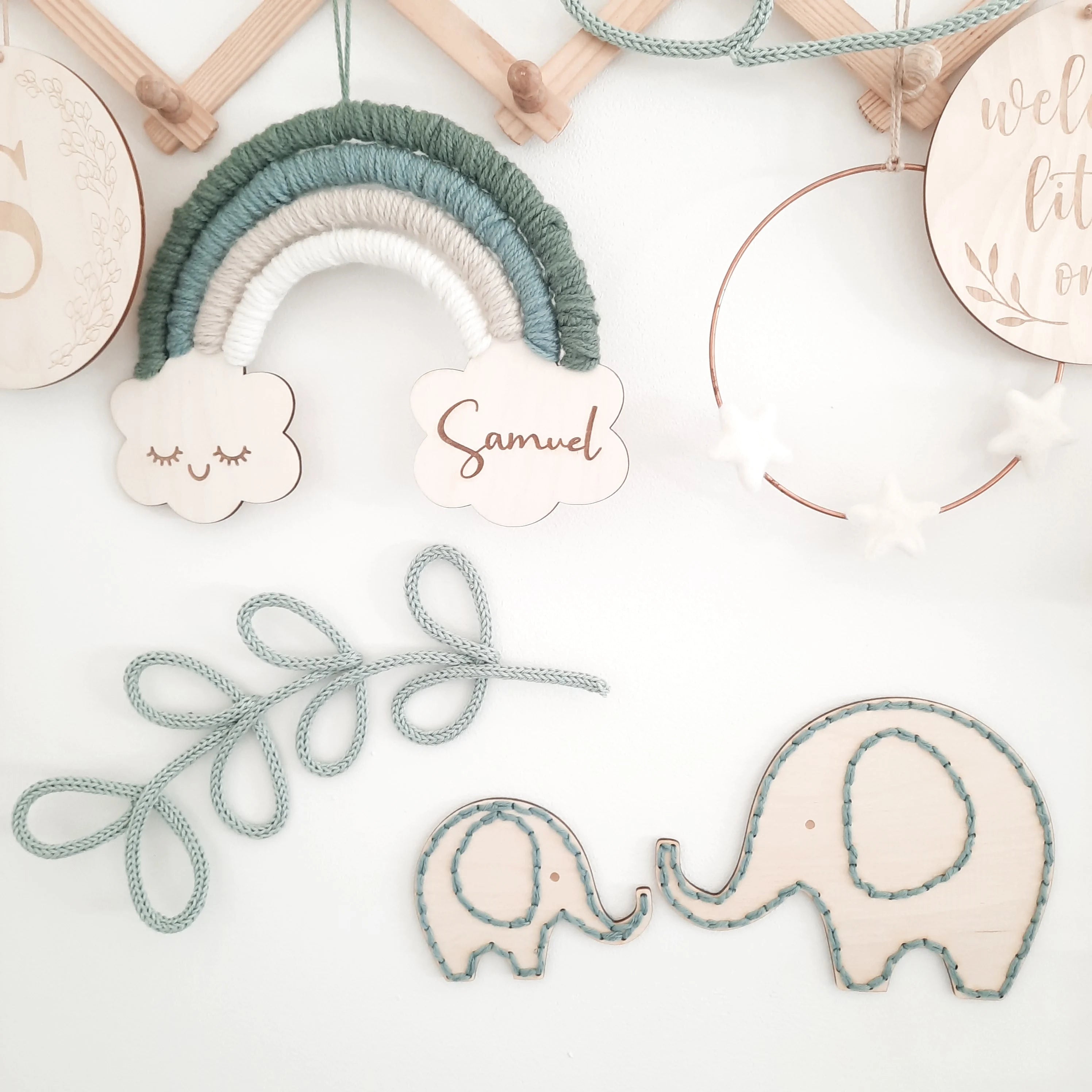 Holzelefant gestickt, Elefant aus Holz und Wolle, Elefant Holzrohling, Mama und Baby Elefant