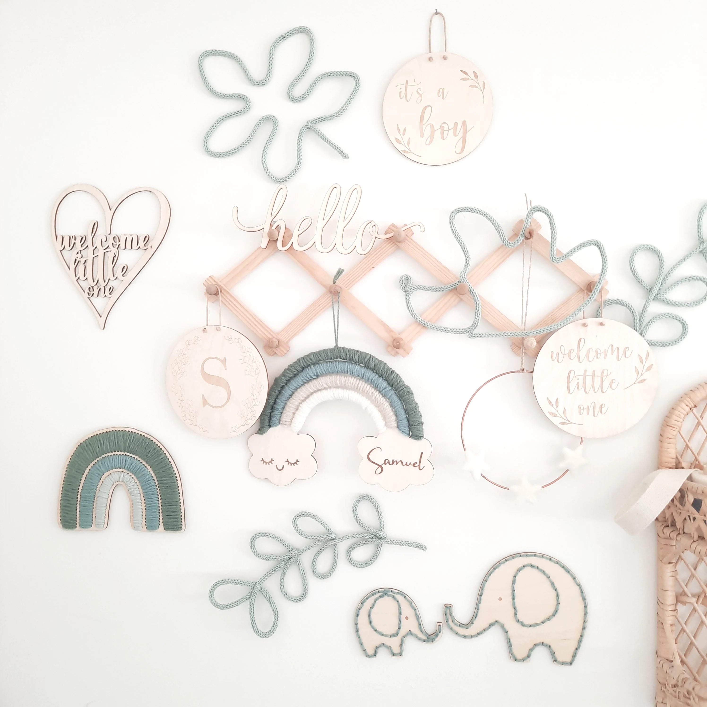 Holzelefant gestickt, Elefant aus Holz und Wolle, Elefant Holzrohling, Mama und Baby Elefant