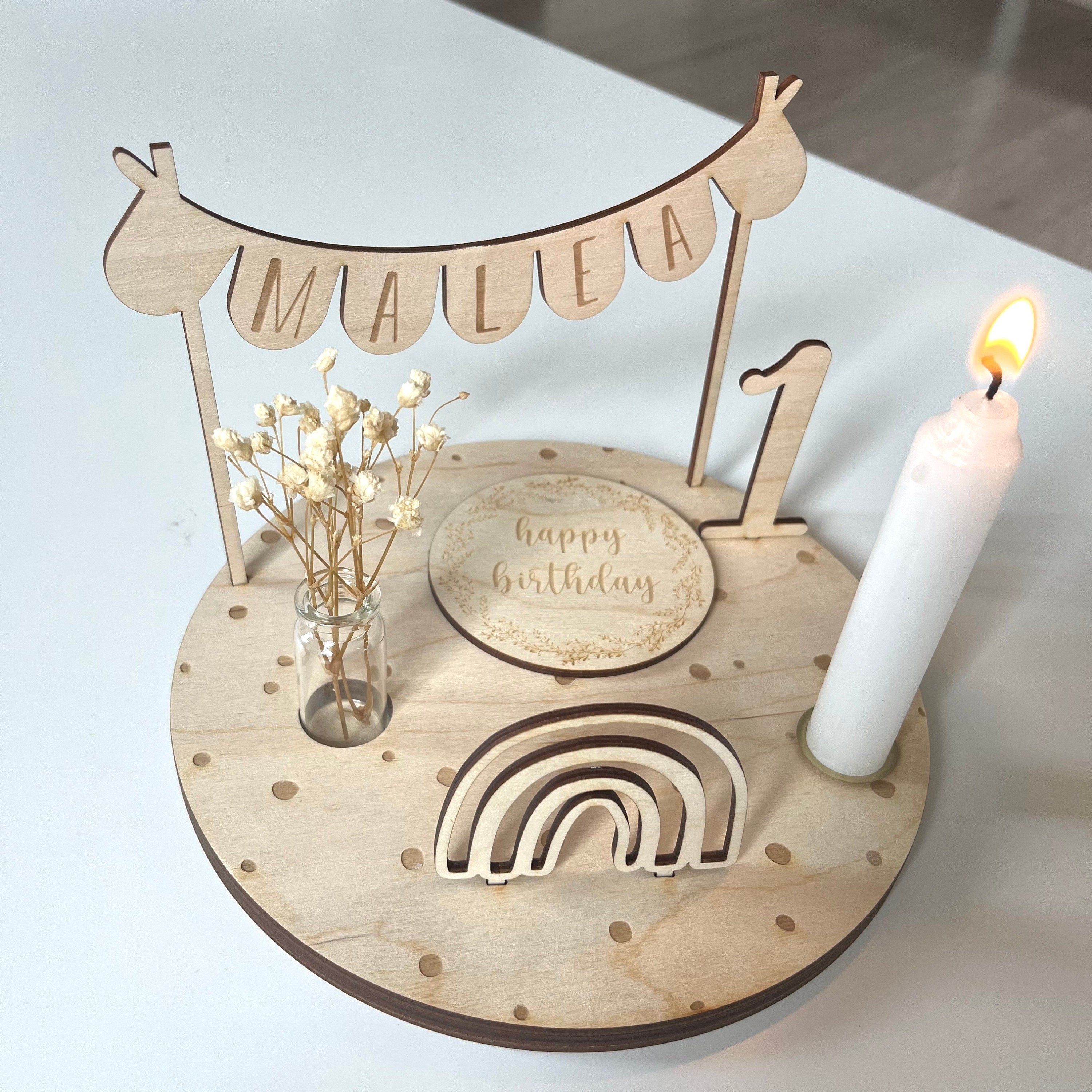 Personalisierter Geburtstagsteller mit Vase und Kerze und Punkten, Kerzenplatte, Geburtstagsbrettchen, Geburtstagskranz, Tischdeko
