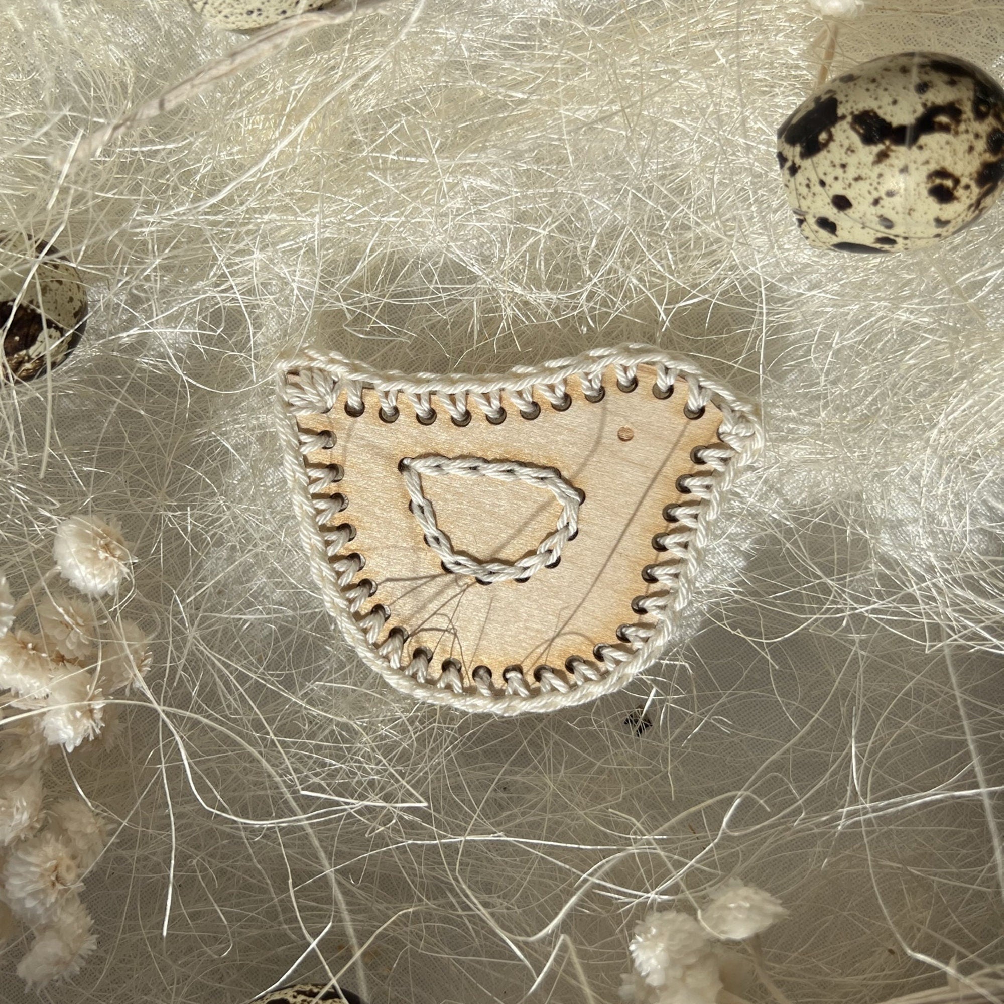 SVG Datei Vogel Anhänger Ostern, Vogel zum Sticken, Osterdeko Vogel