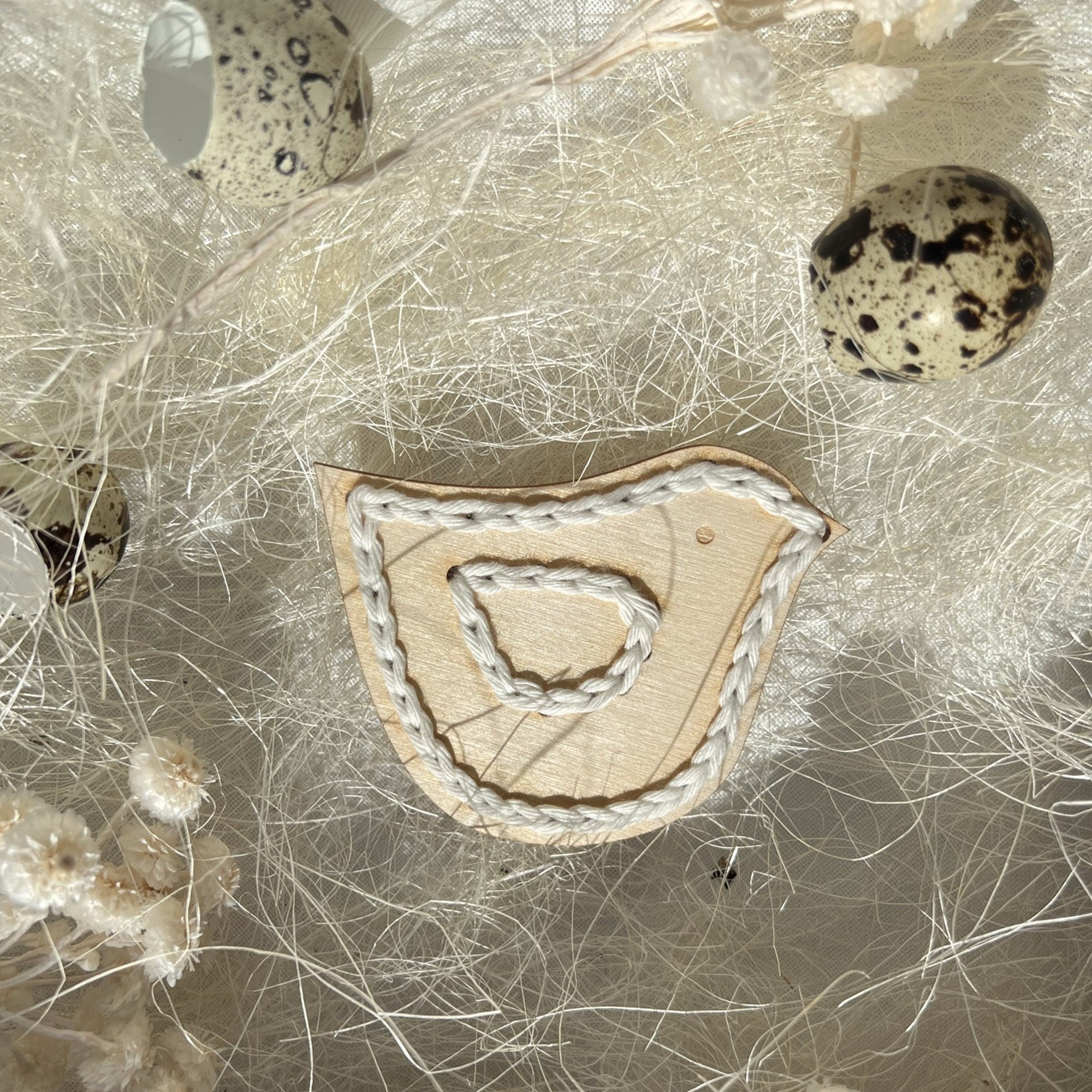 SVG Datei Vogel Anhänger Ostern, Vogel zum Sticken, Osterdeko Vogel