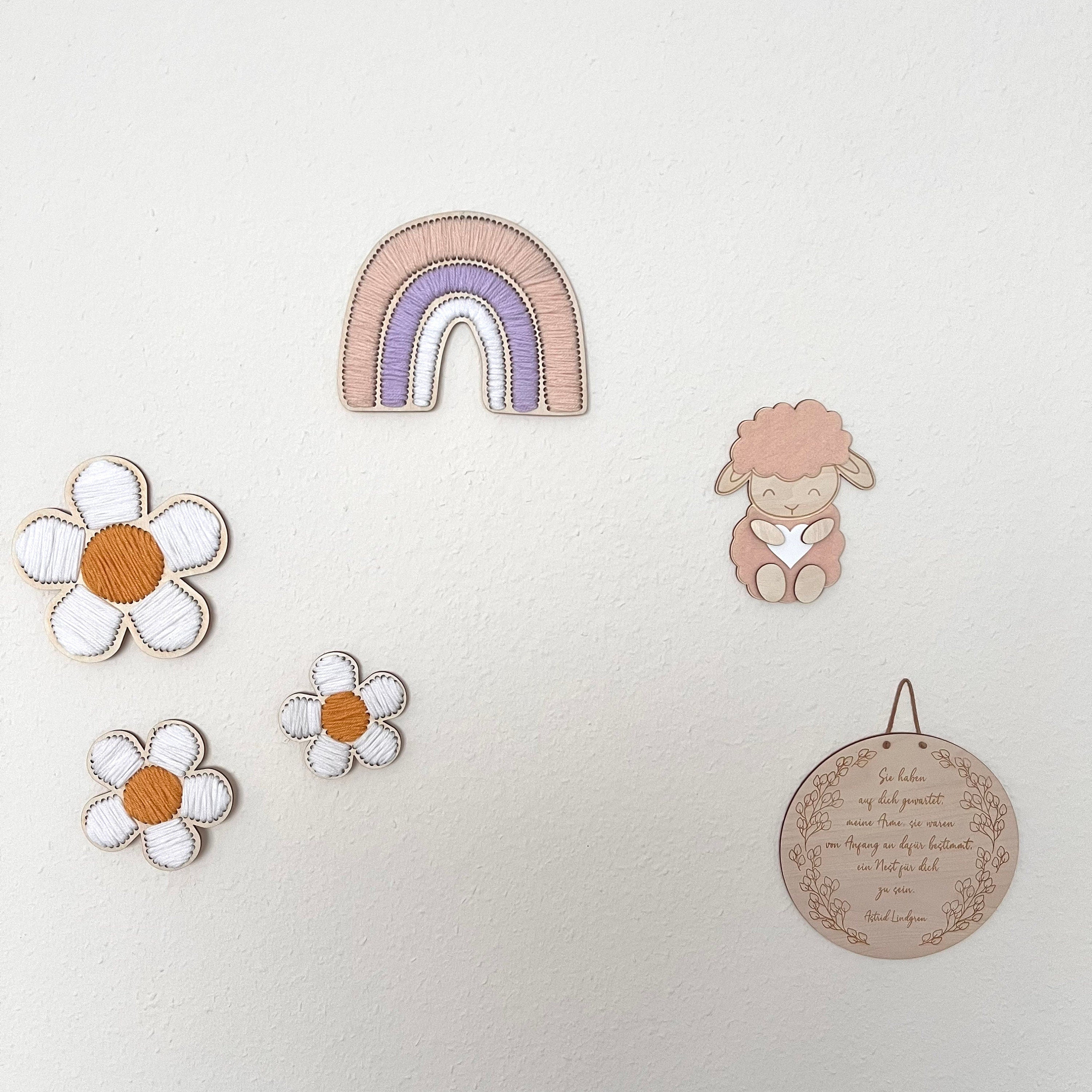 Stickblumen aus Wolle und Holz, Bastelidee Frühling, Bastelidee Kinder