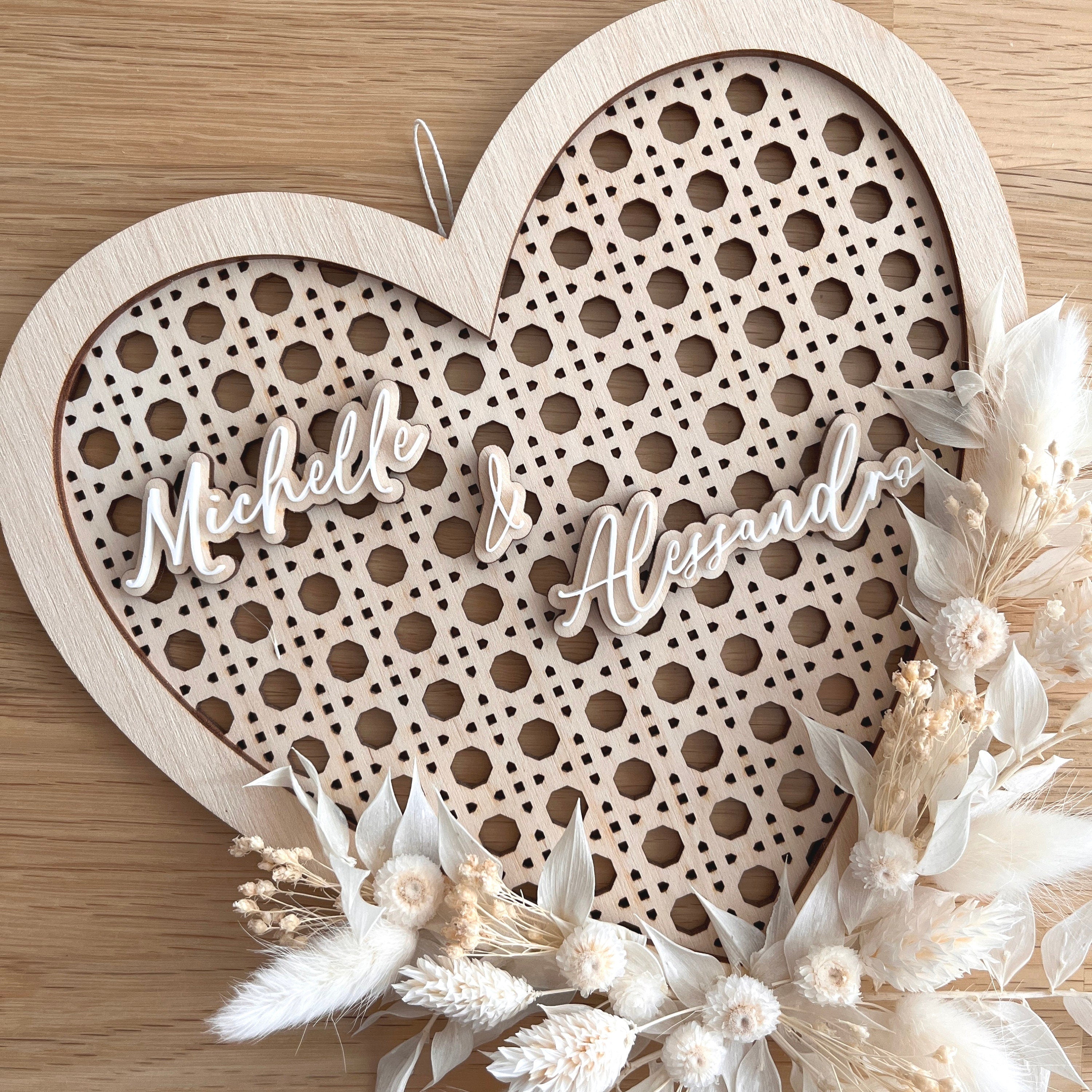 Hochzeitsgeschenk personalisiertes Herz mit Trockenblumen