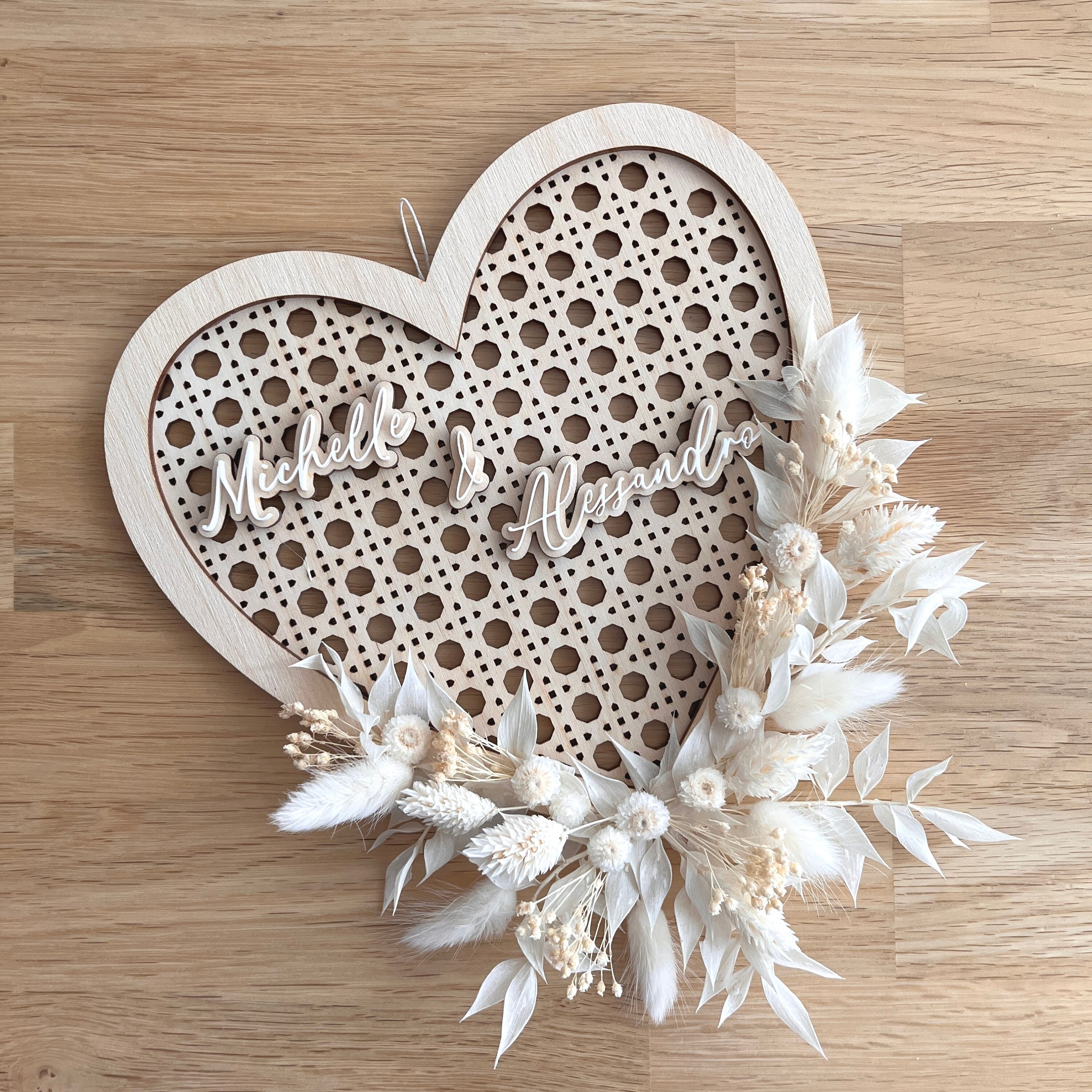 Hochzeitsgeschenk personalisiertes Herz mit Trockenblumen