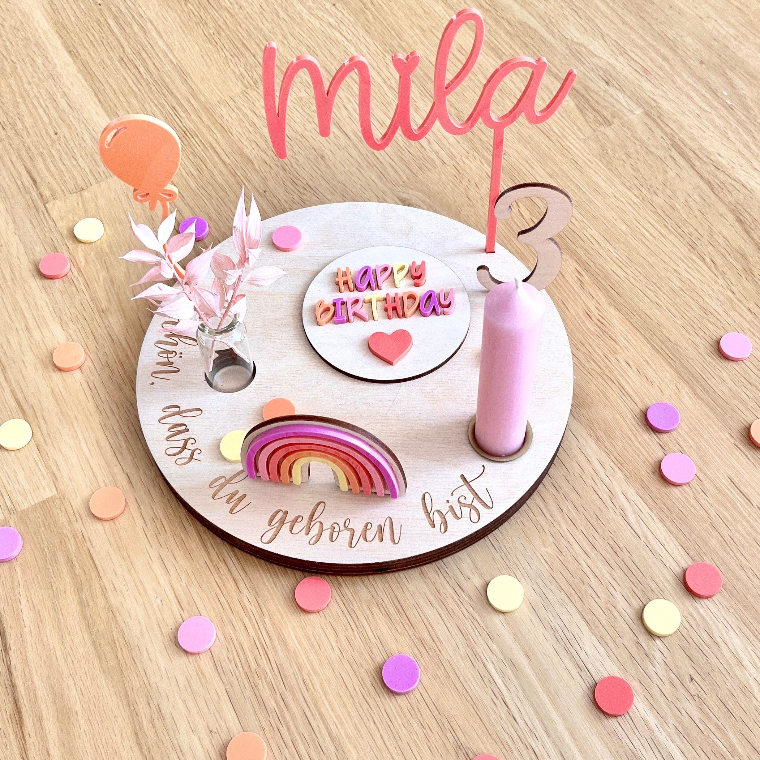 Personalisierter Geburtstagsteller „Think Pink“ mit Vase und Kerze, Kerzenplatte, Geburtstagsbrettchen, Geburtstagskranz