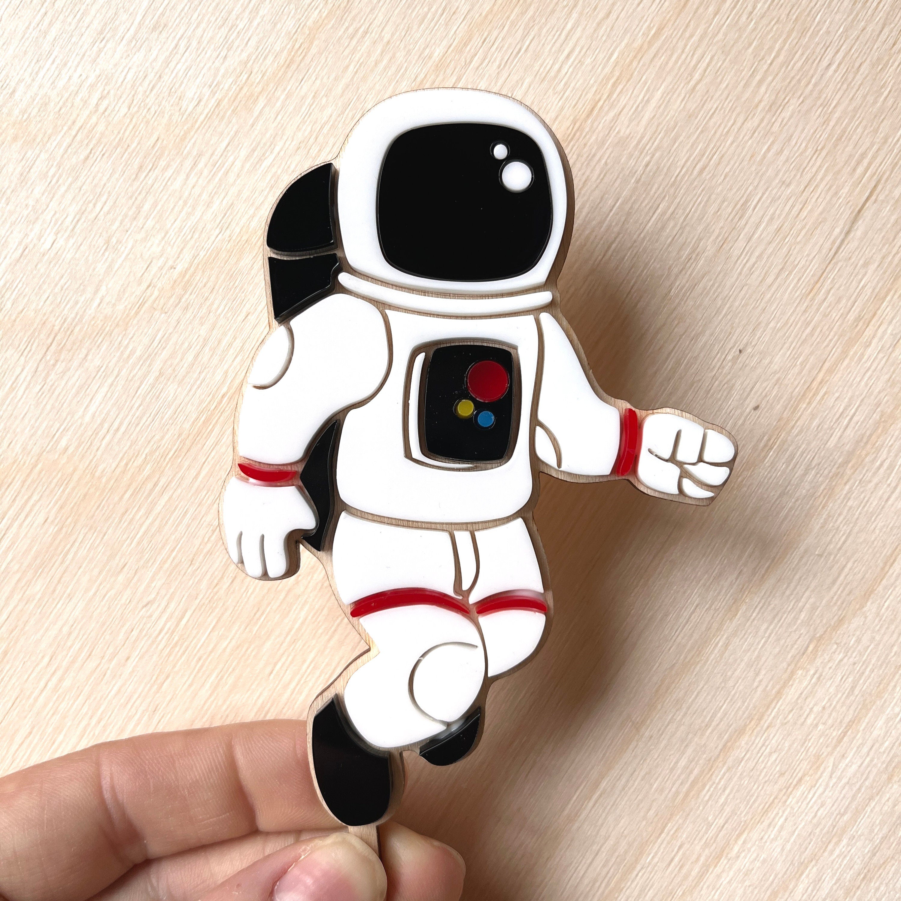 Motivstecker Astronaut aus Acrylglas für Personalisierten Geburtstagsteller mit Vase und Kerze, Kerzenplatte, Geburtstagskranz, Tischdeko