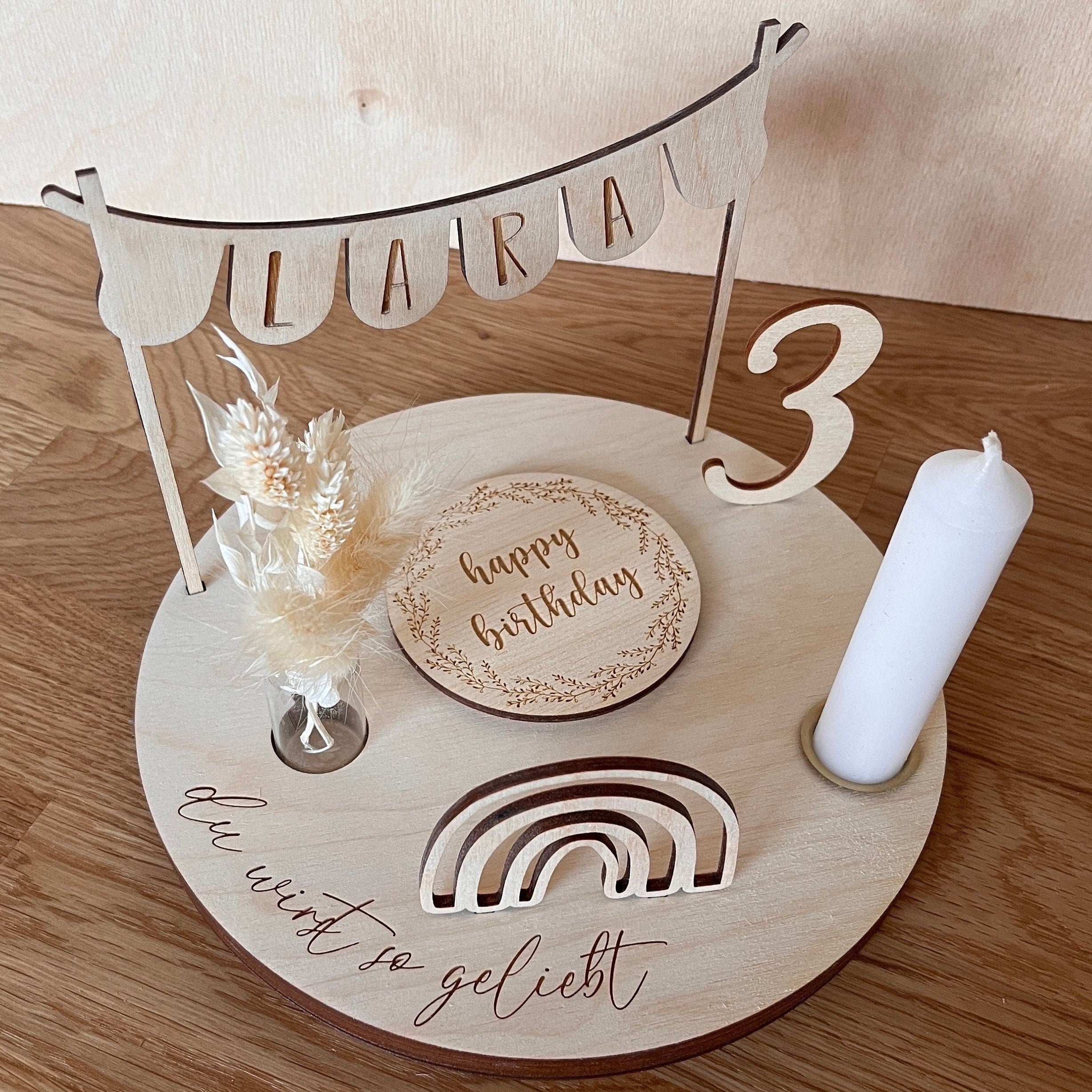 Personalisierter Geburtstagsteller mit Vase und Kerze, Du wirst so geliebt, Kerzenplatte, Geburtstagsbrettchen, Geburtstagskranz, Tischdeko