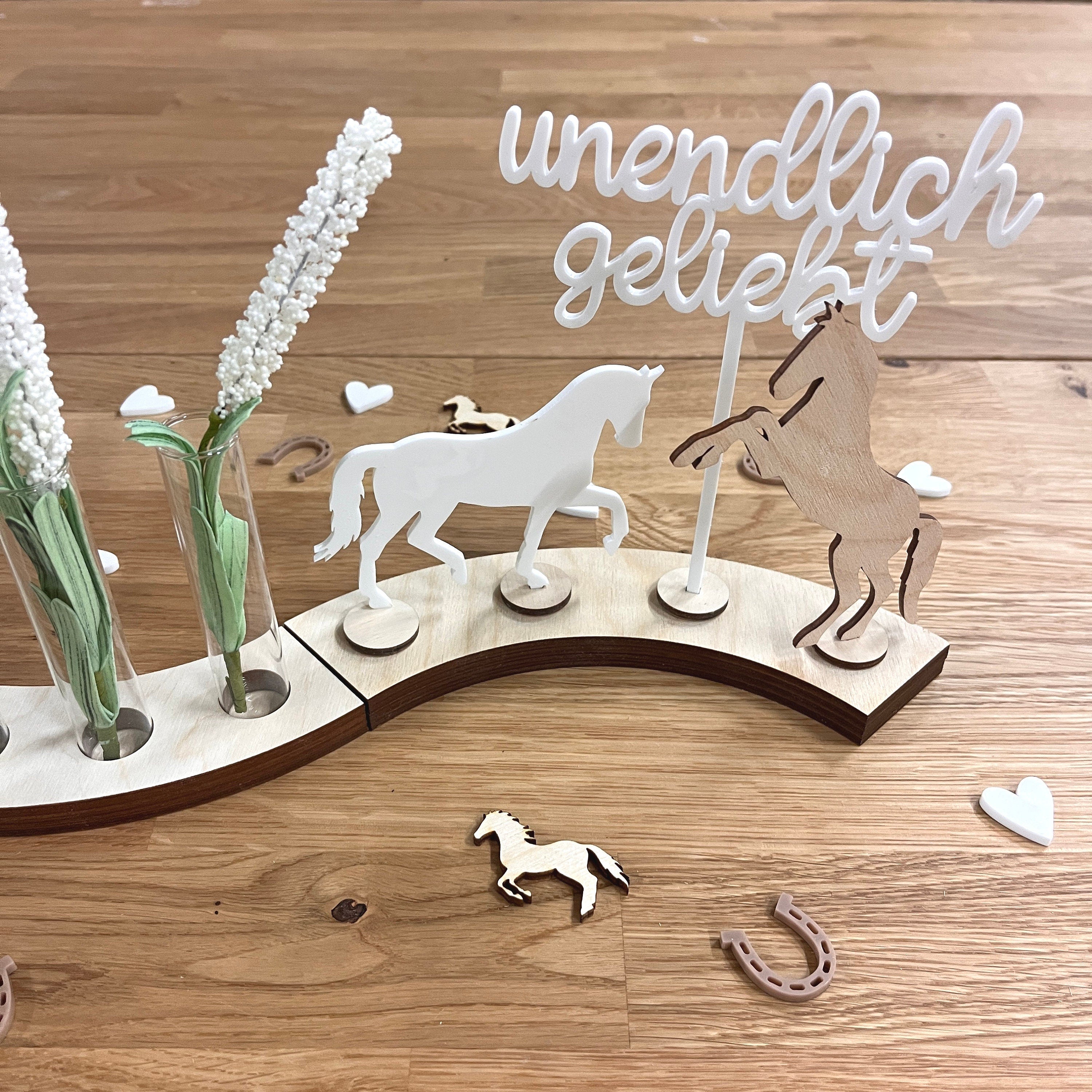 Streudeko Pferde, Pferde aus Holz, Tischdekoration, Geschenkdekoration