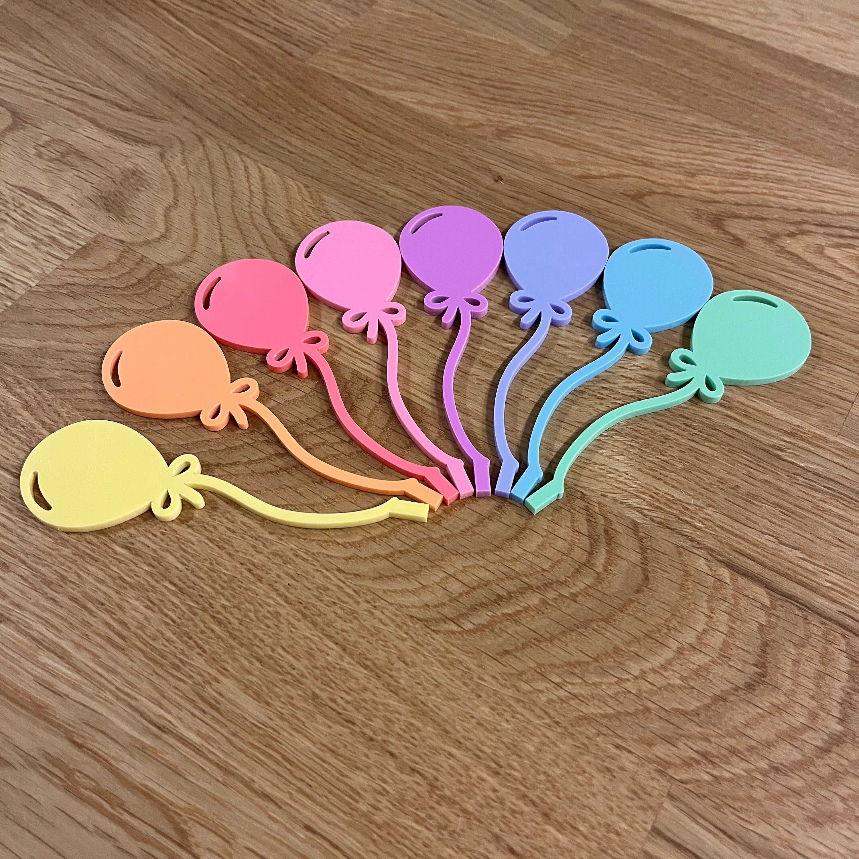 Motivstecker Luftballon für Personalisierten Geburtstagsteller mit Vase und Kerze, Geburtstagskranz, Tischdeko