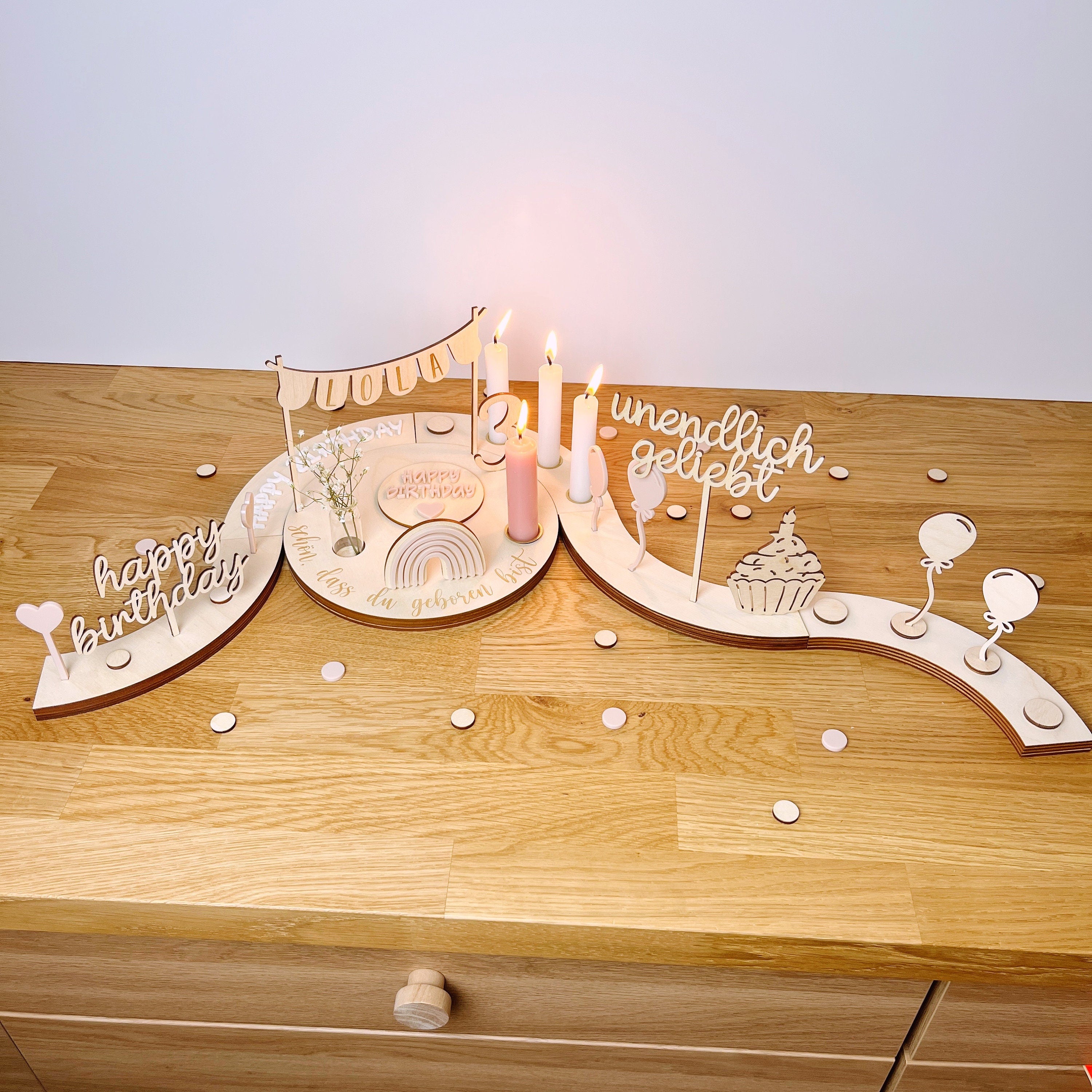 Personalisierter Geburtstagsteller rosé mit Vase und Kerze, Kerzenplatte, Geburtstagsbrettchen, Geburtstagstafel, Geburtstagskranz