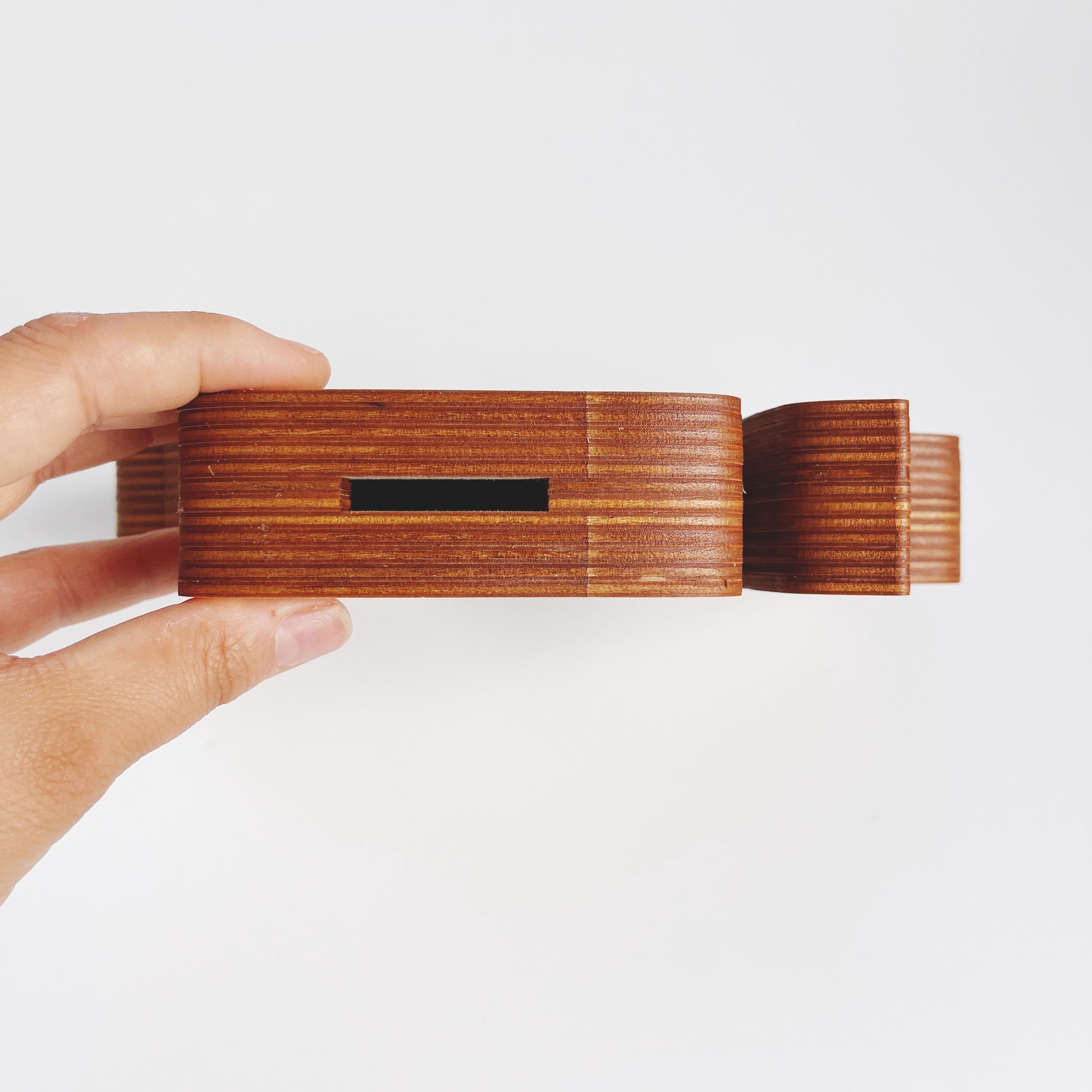 Traktor Spardose Kind personalisiert, Spardose Traktor Holz