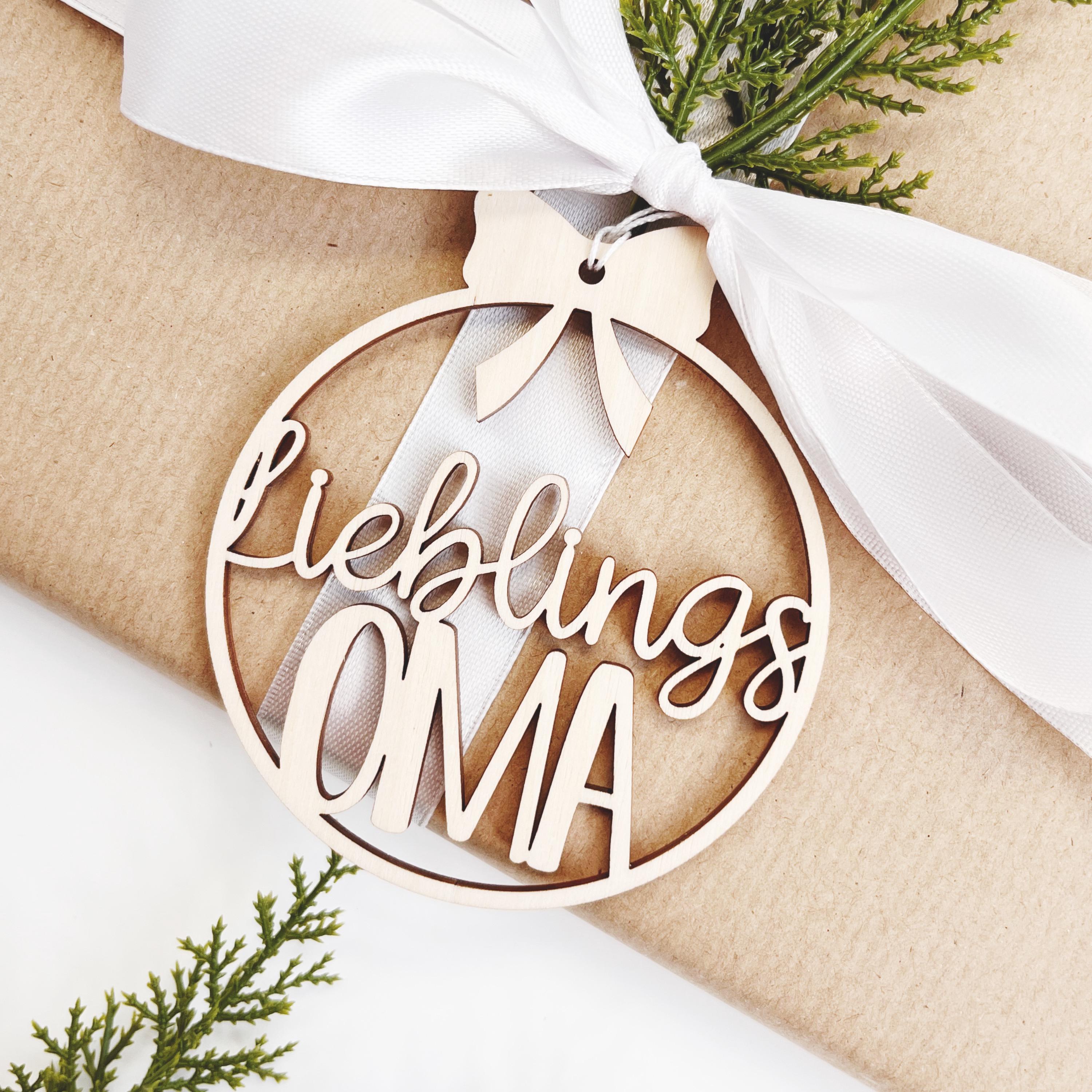 Lieblingsoma Christbaumkugel aus Holz, Lieblingsmensch Geschenkanhänger, Weihnachtsdekoration, Christbaumschmuck, Weihnachtsbaumschmuck