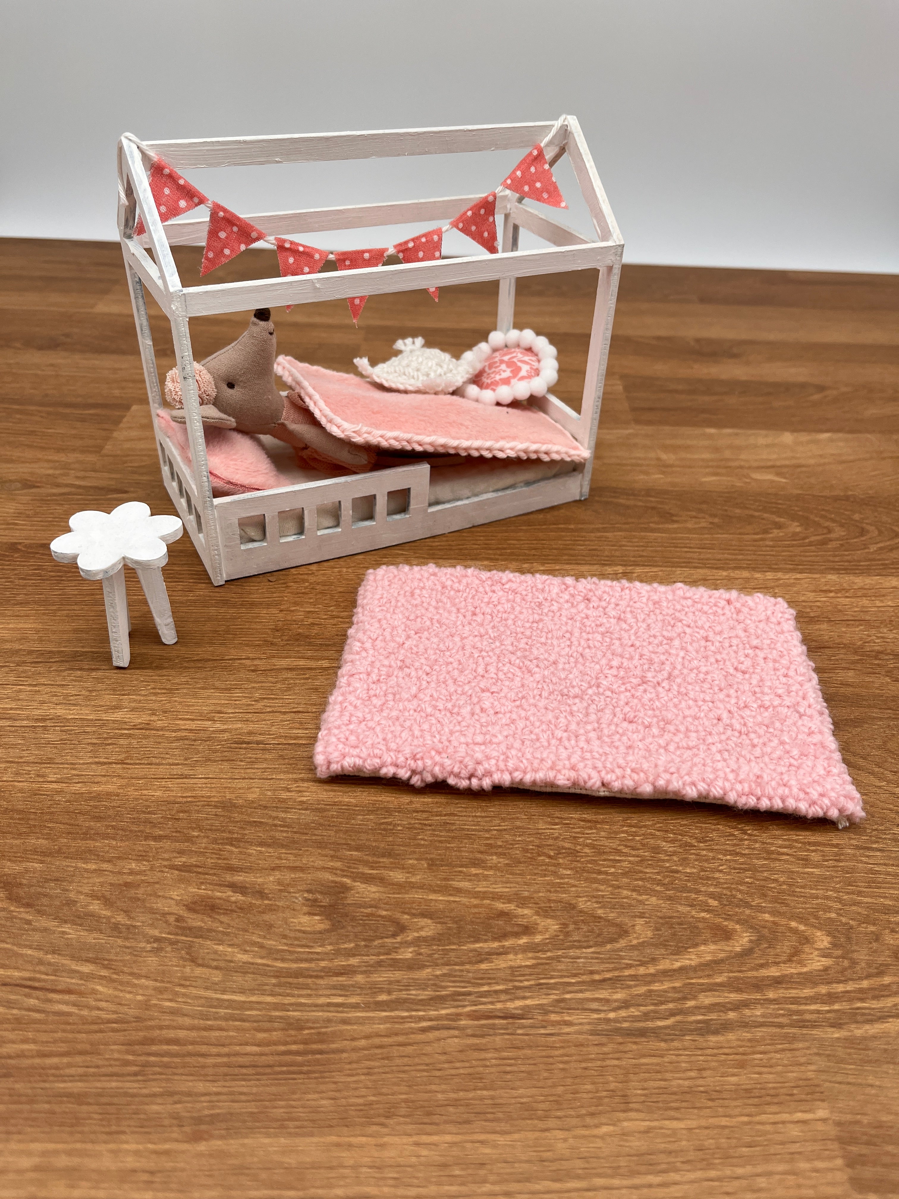 Hausbett Puppenhaus