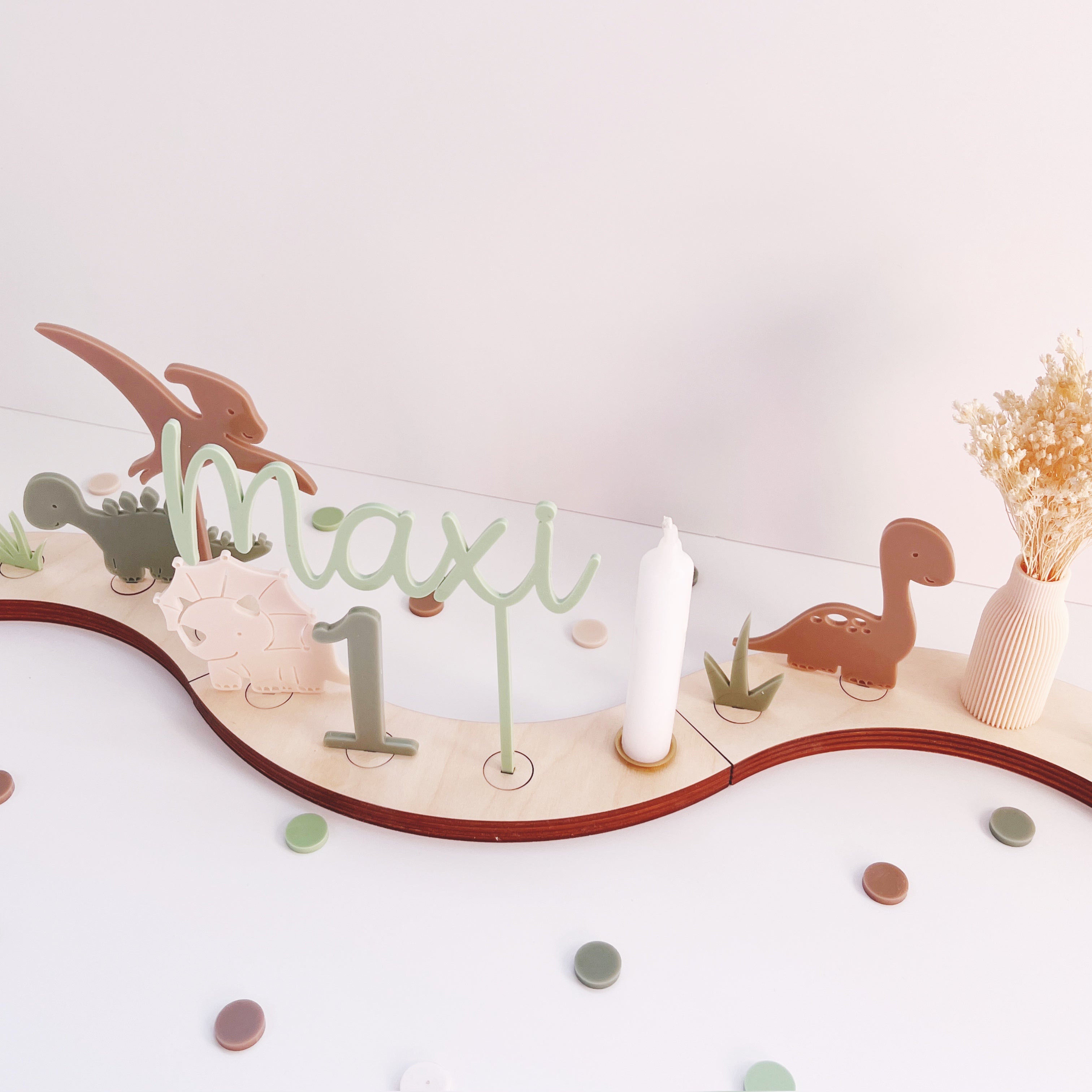 Personalisierter "Dino Teller", Geburtstagskranz mit Dinos