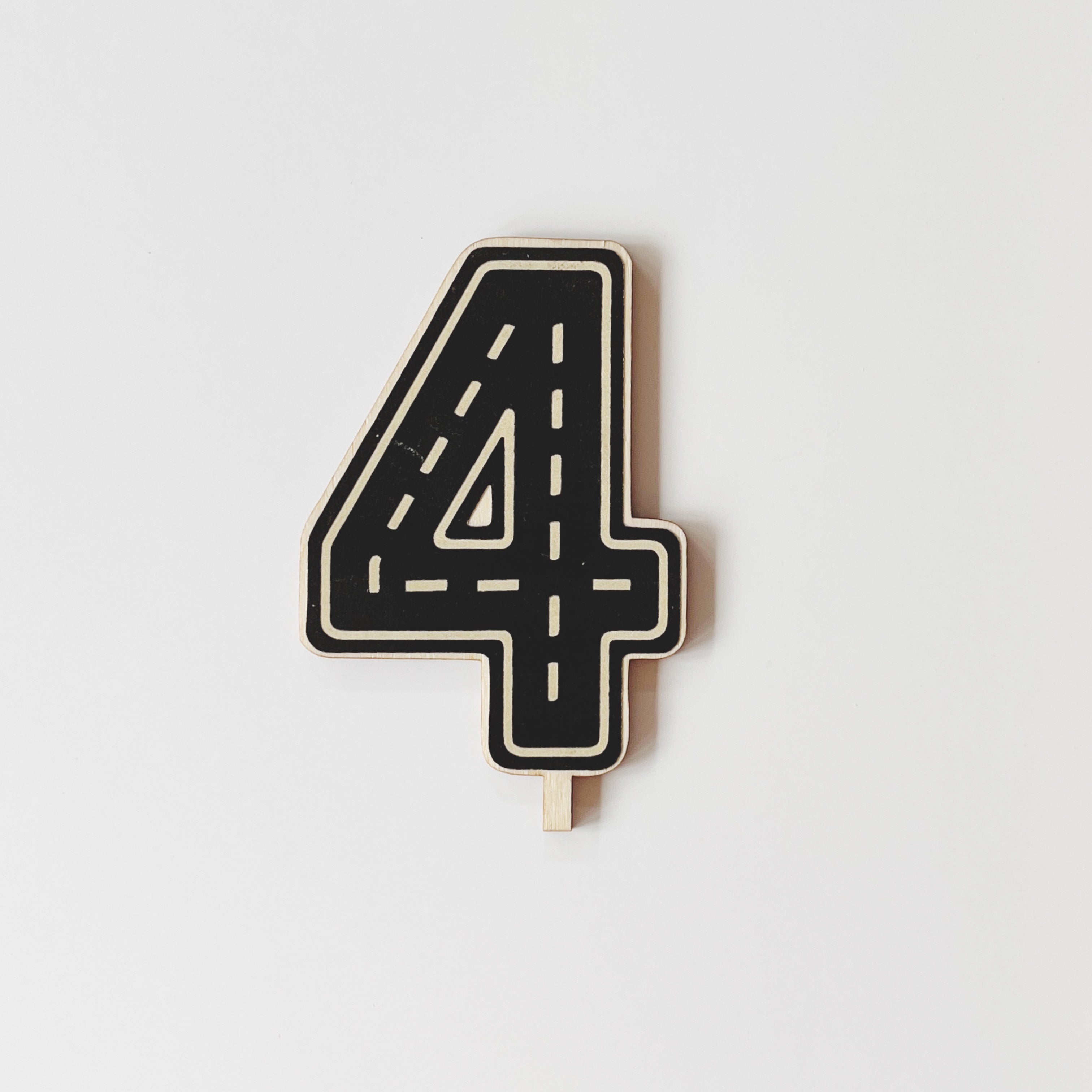 Motivstecker Rennauto Formel 1 Motto Zahl 4