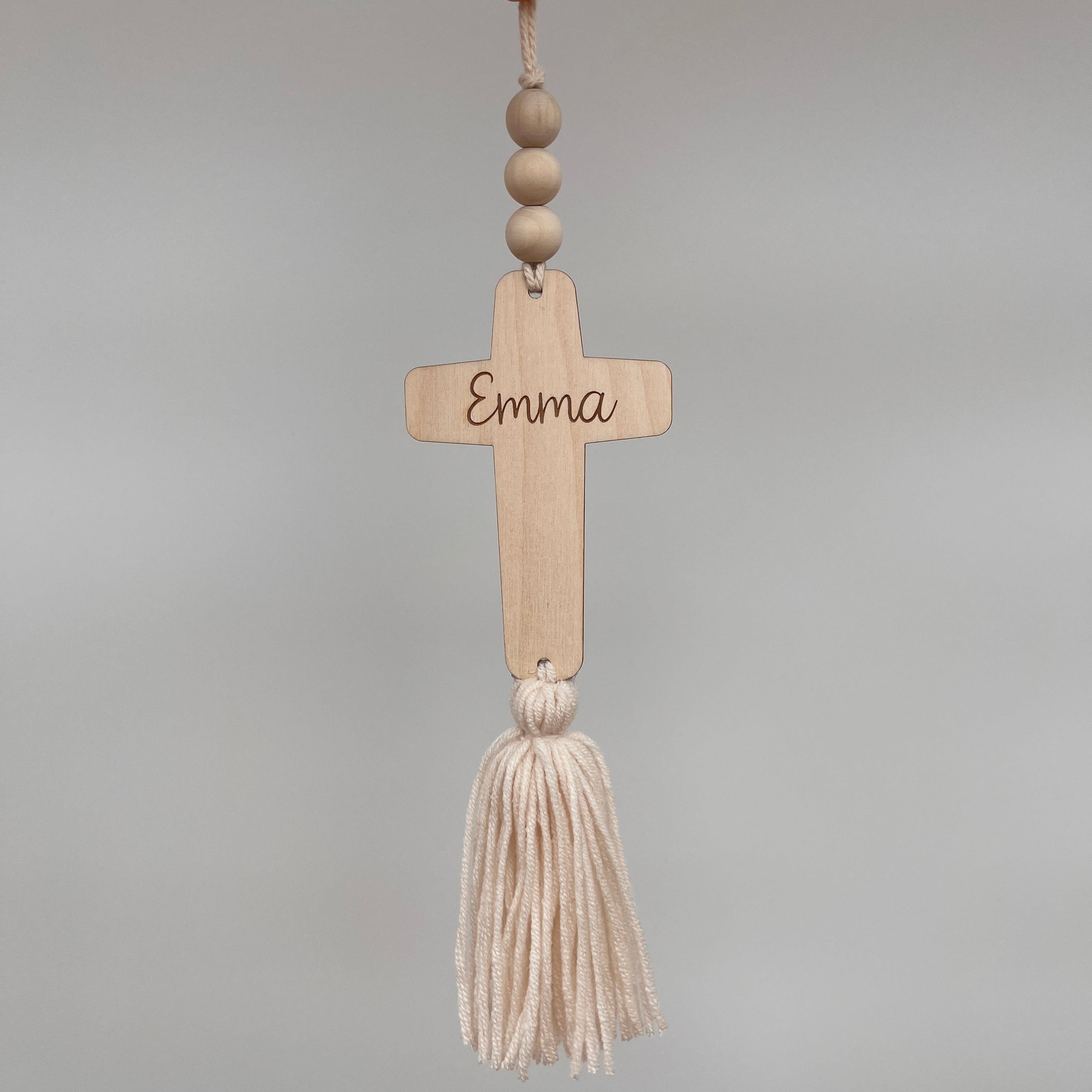 Personalisiertes Kreuz mit Quaste