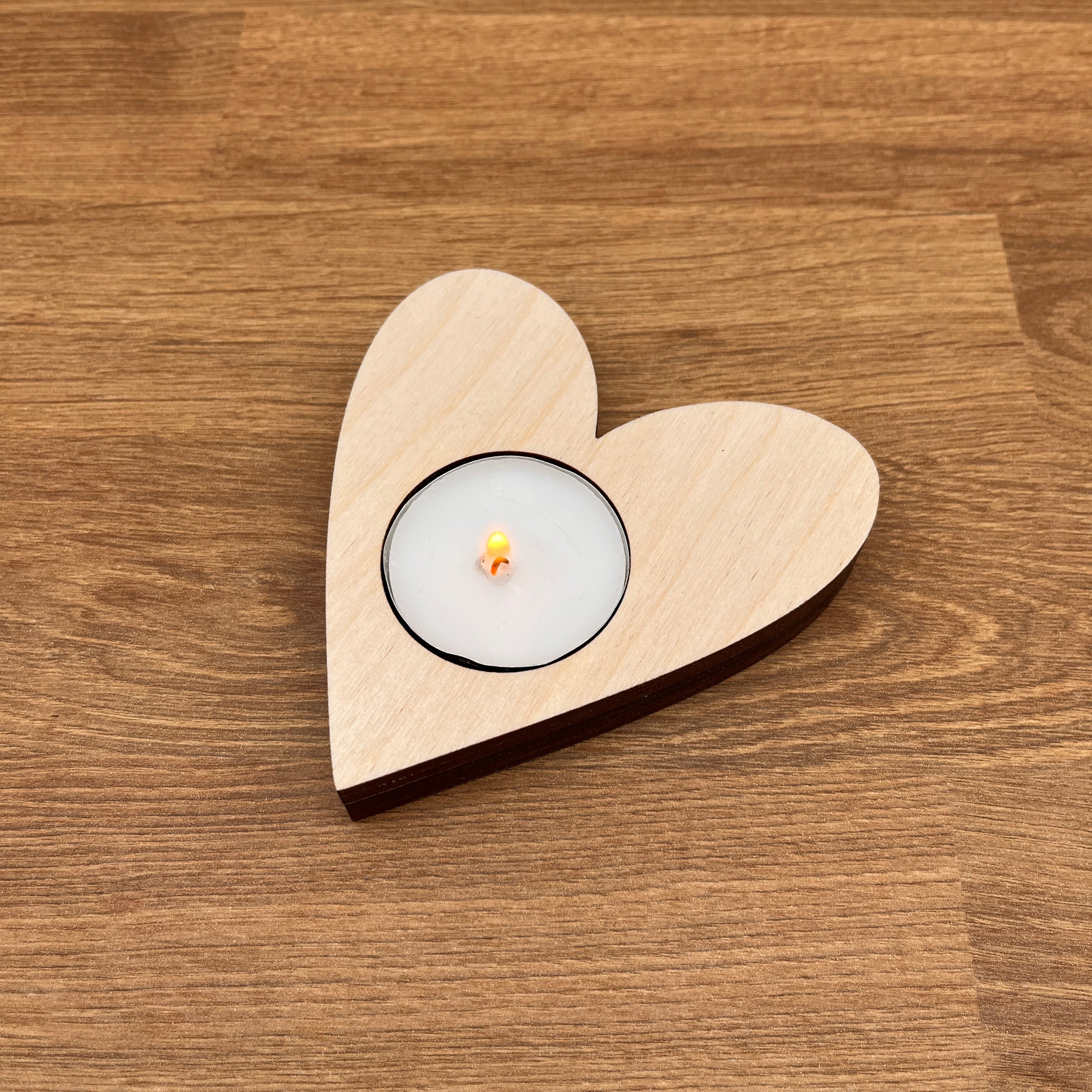 Kerzenhalter Herz mit Teelicht