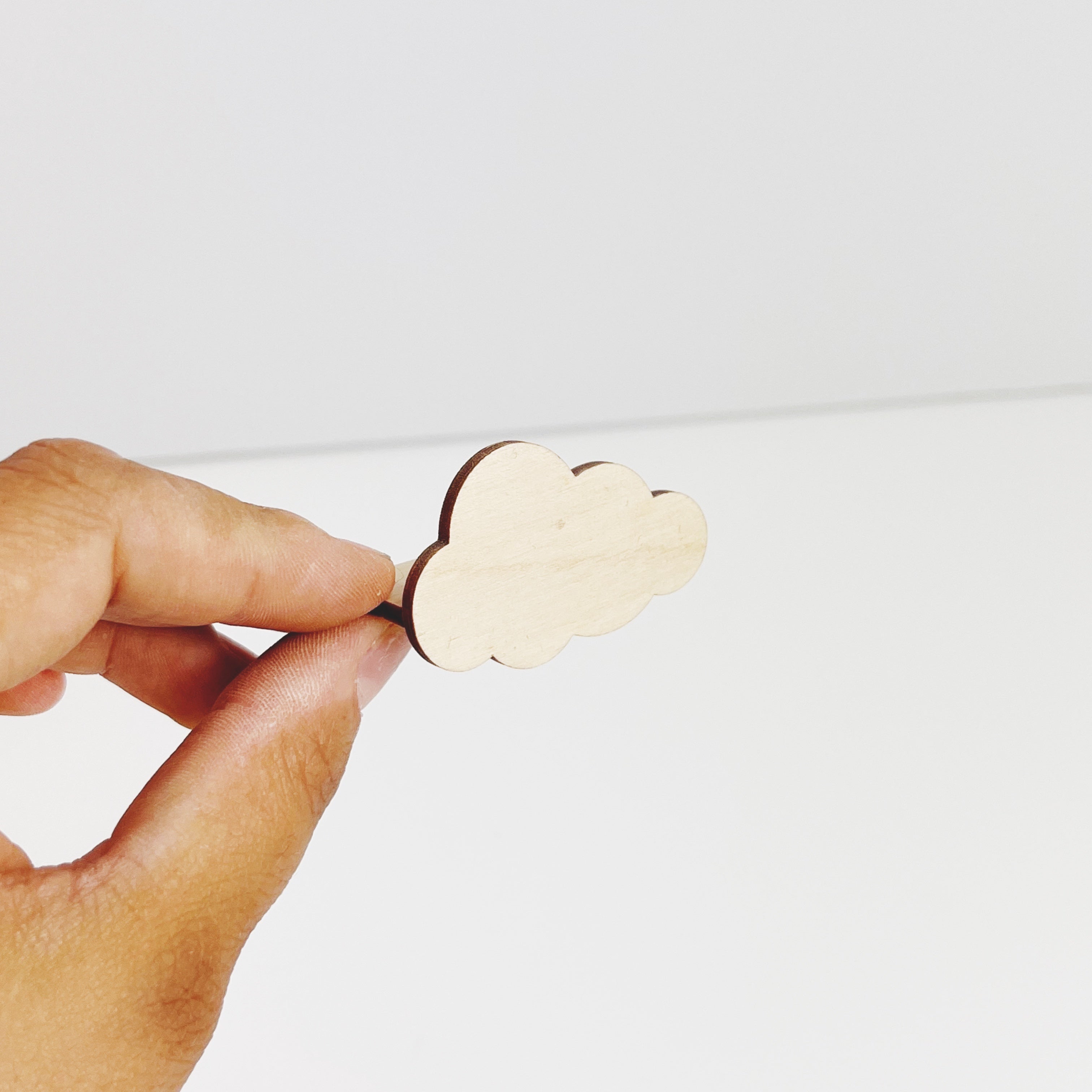 Wolkenregal fürs Puppenhaus