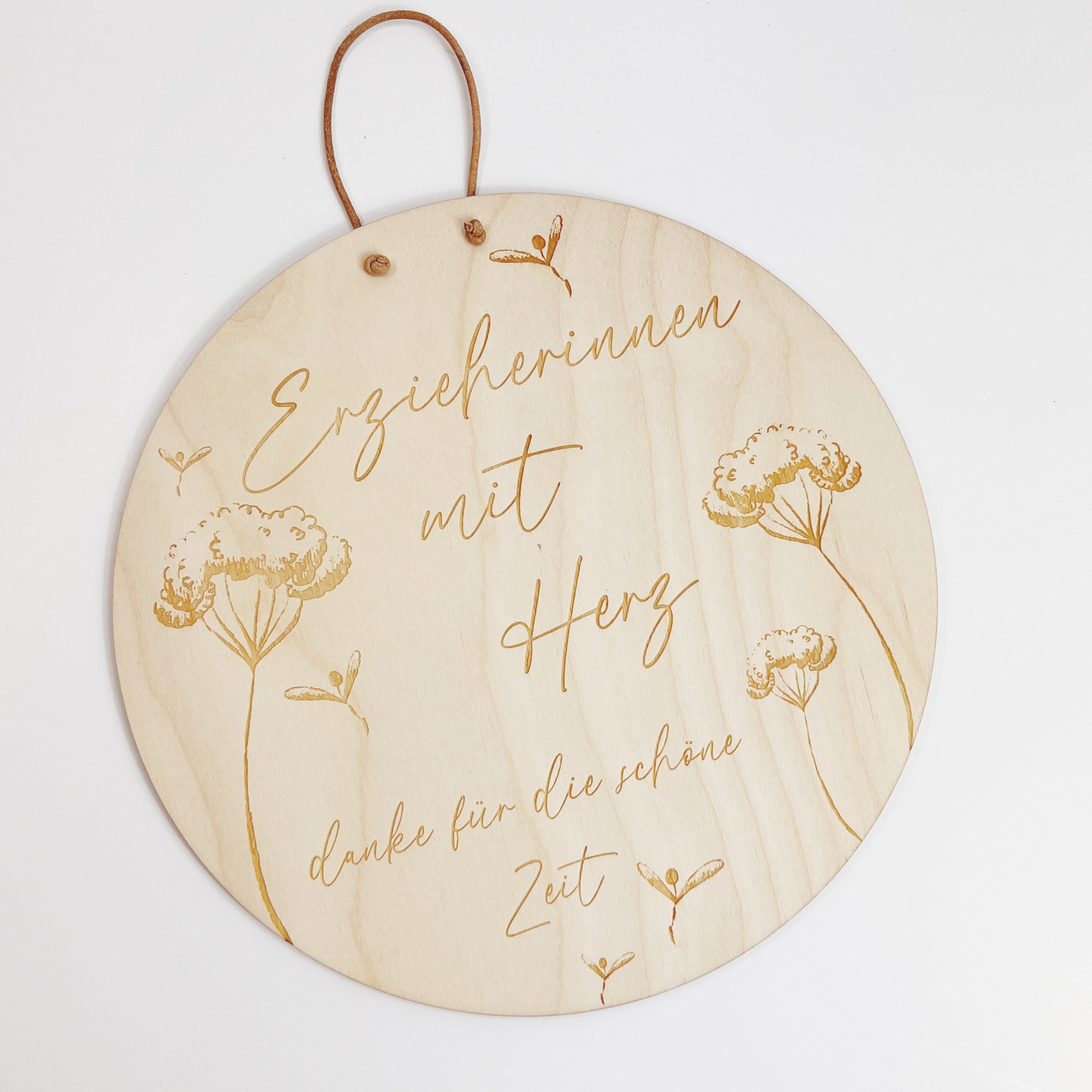 Erzieherinnen mit Herz Schild