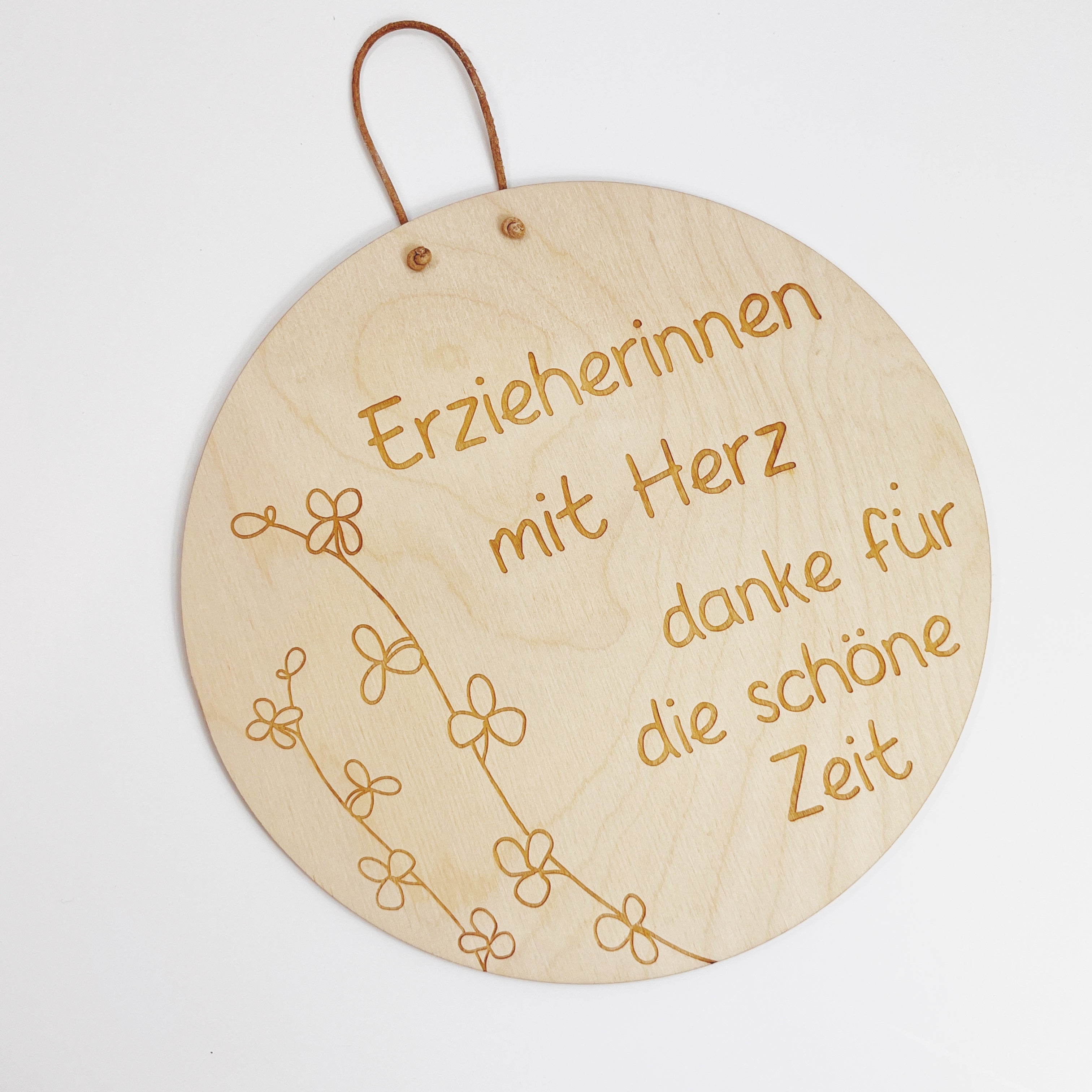 Erzieherinnen mit Herz Schild