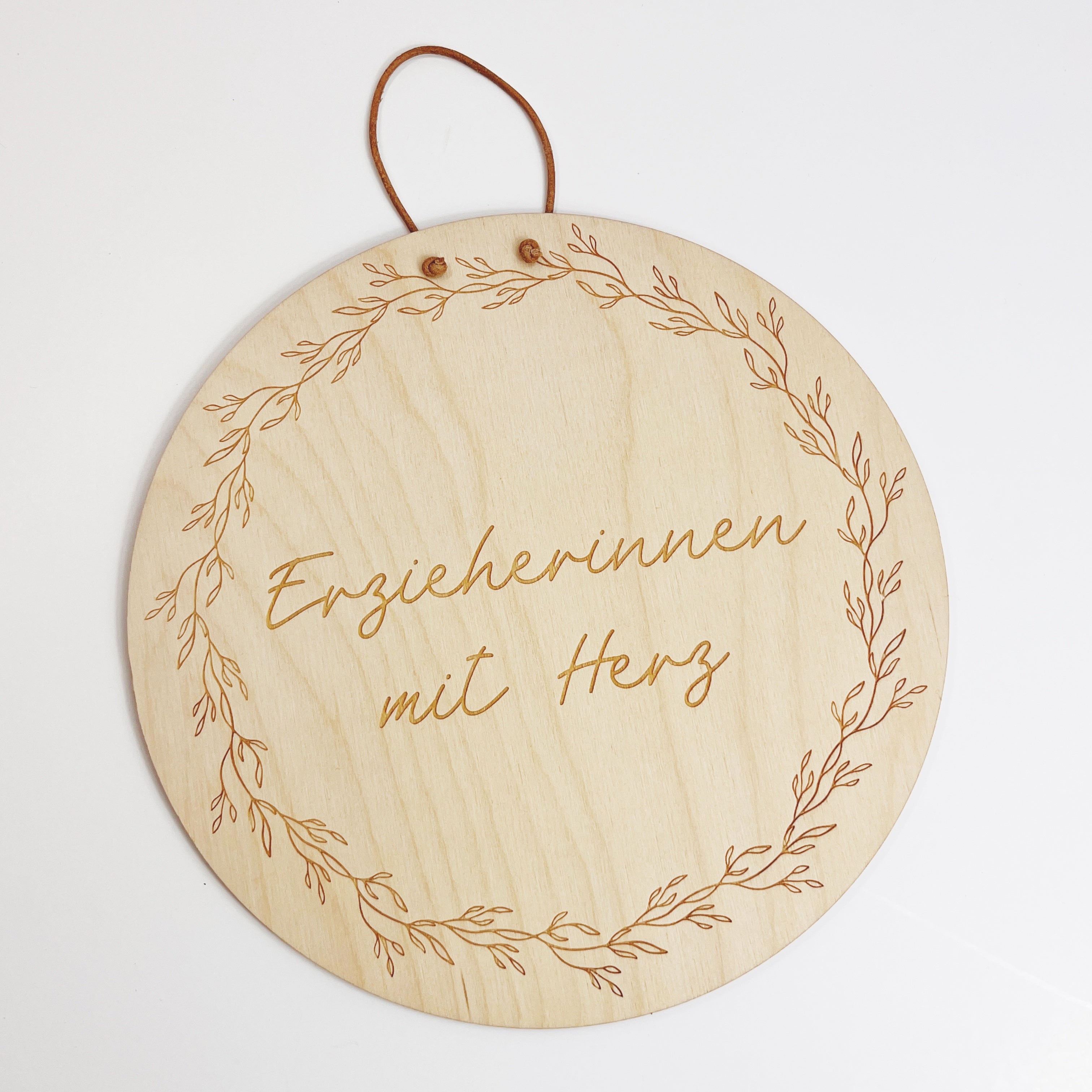 Erzieherinnen mit Herz Schild