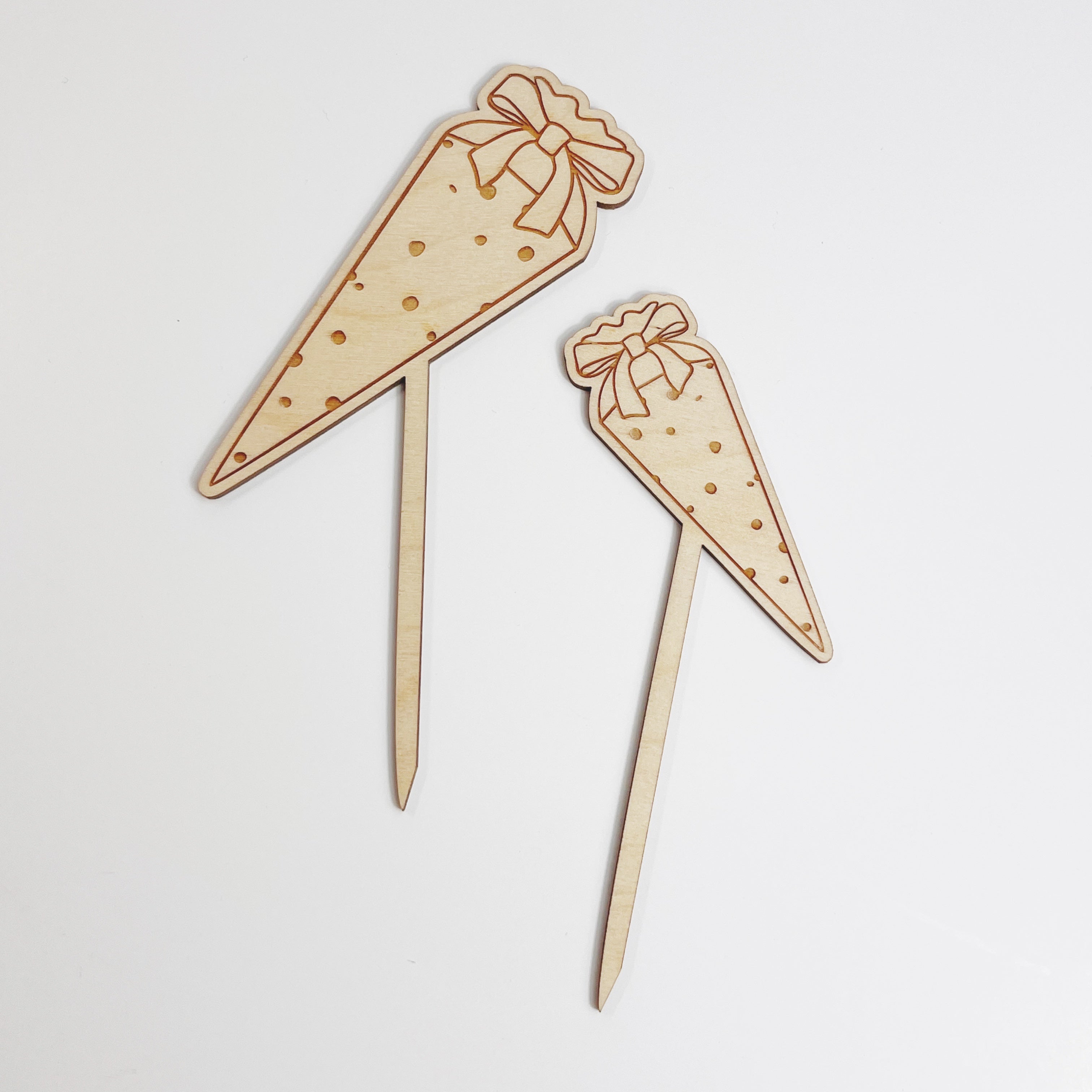 Caketopper 2 Schultüten graviert