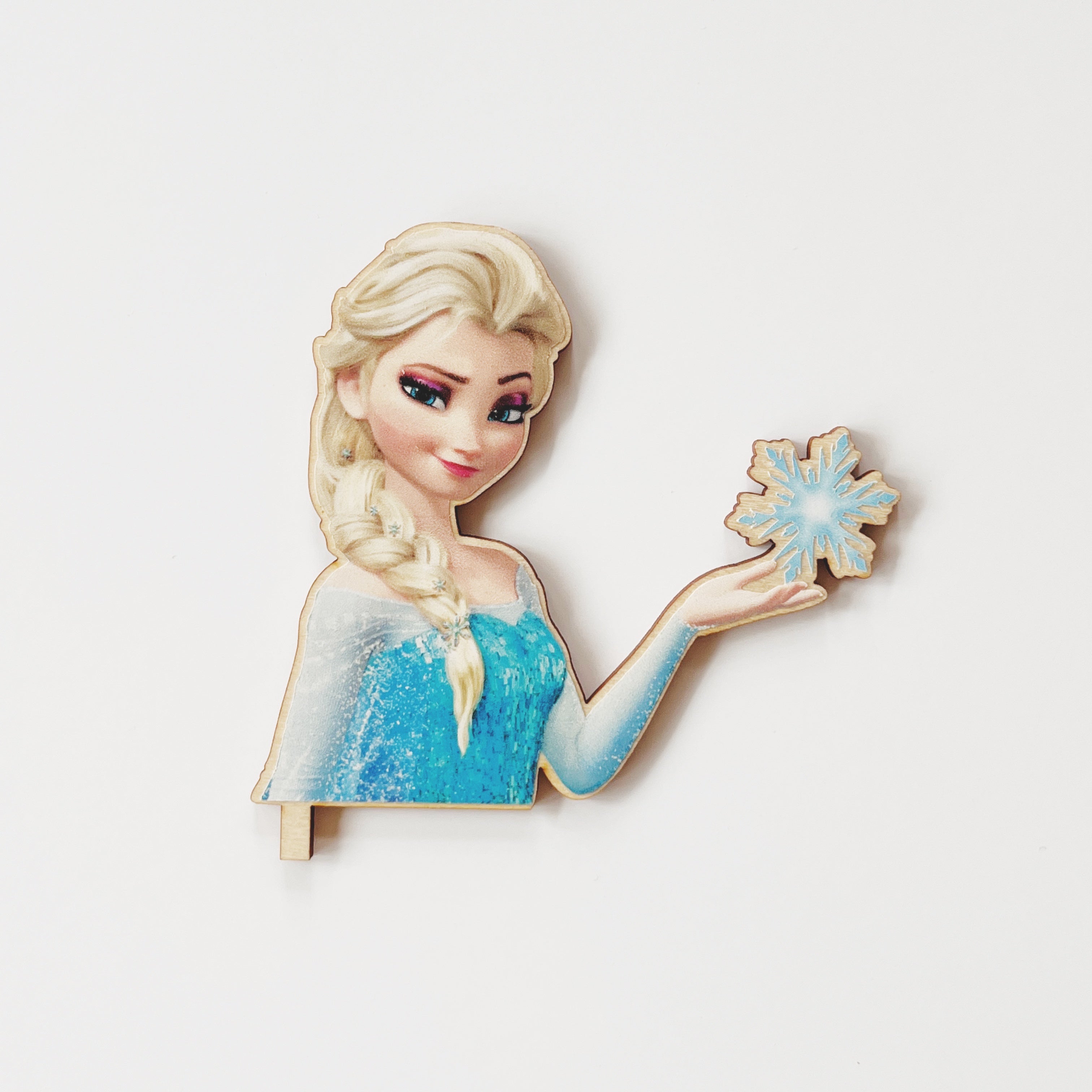 Frozen inspired Motivstecker Elsa mit Schneeflocke