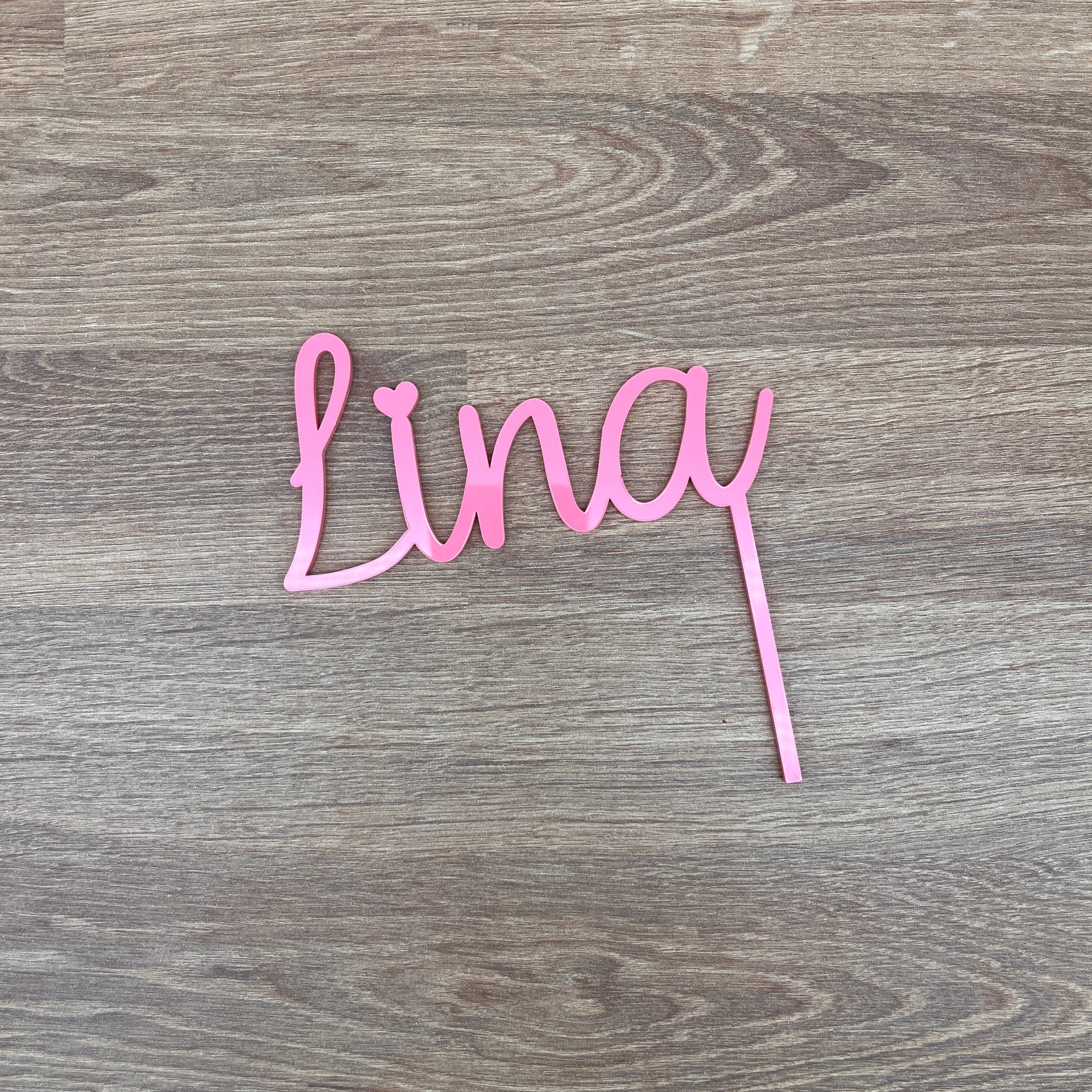 Namensstecker aus Acrylglas für Personalisierten Geburtstagsteller