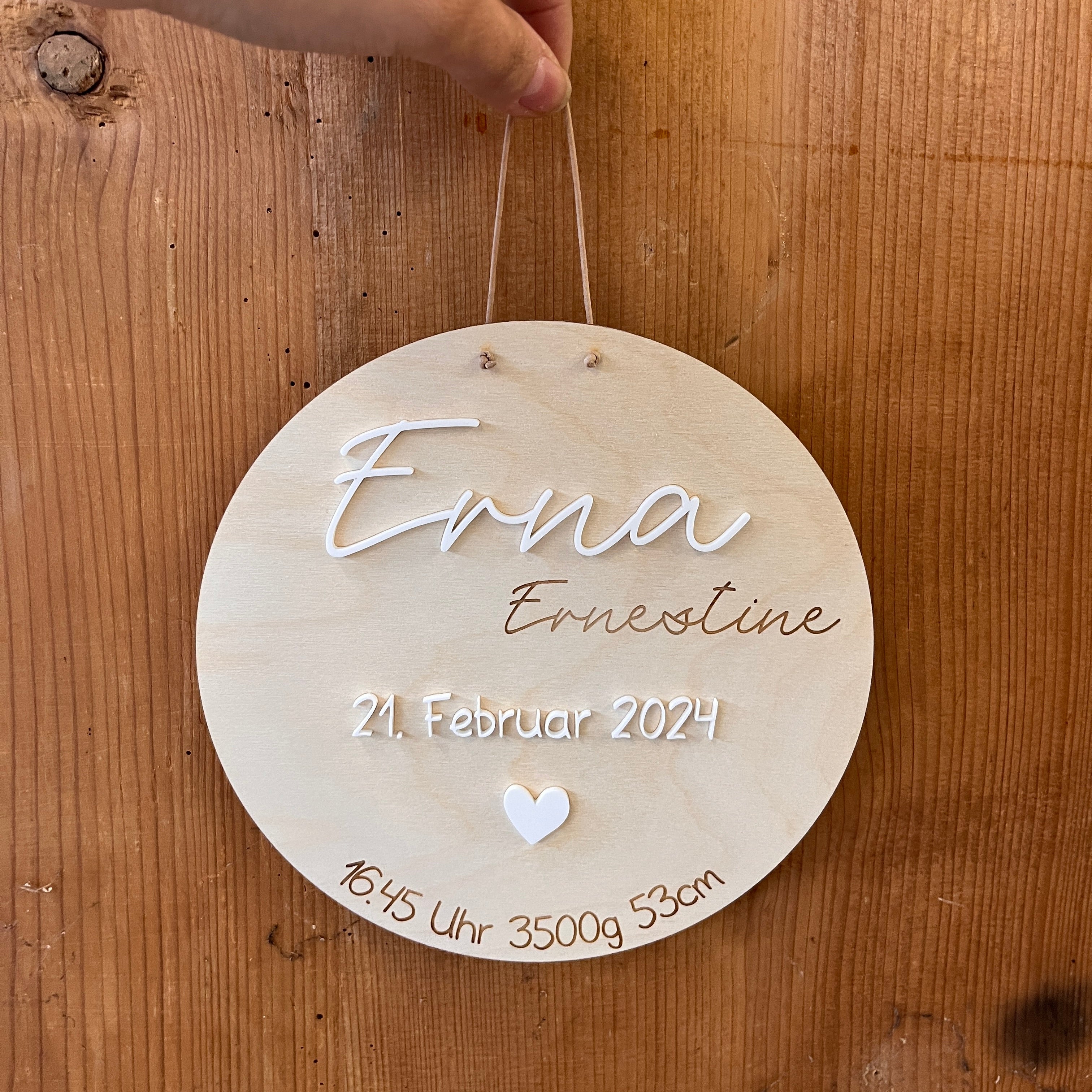 Holzschild zur Geburt personalisiert mit Name und Geburtsdaten
