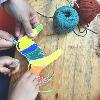 Kindergeburtstag Bastelangebot Pferde, Pferde zum Knüpfen Idee Kindergeburtstag, Basteln für Kinder Pferde