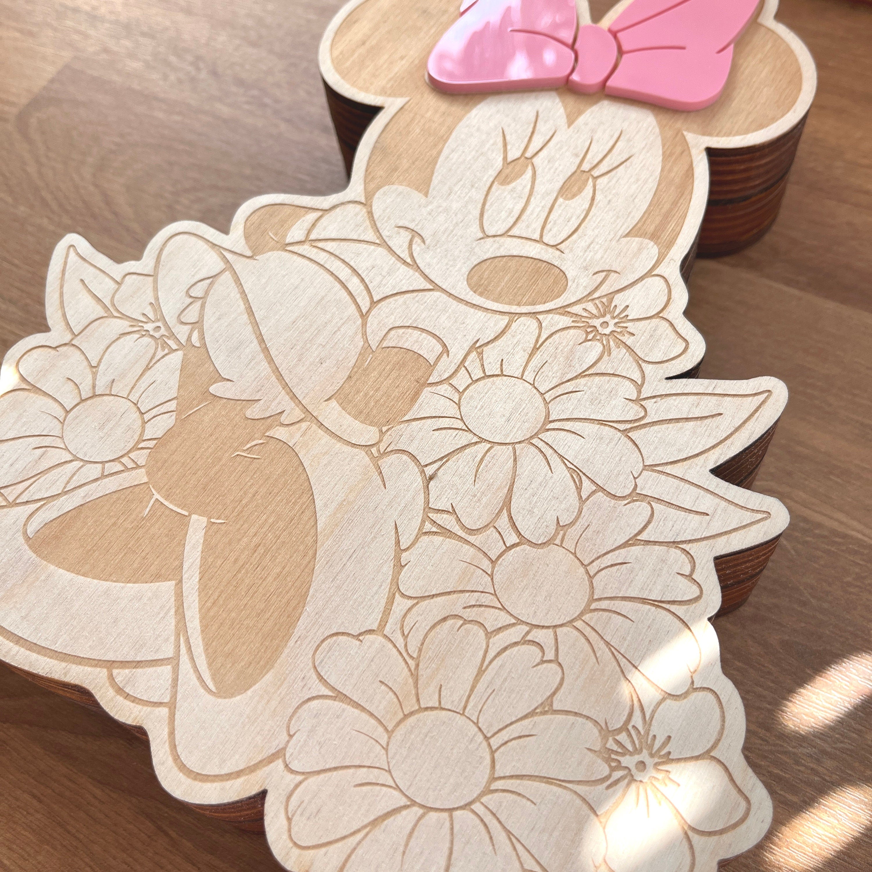 Spardose Kind personalisiert, Spardose Minnie Mouse inspired Holz