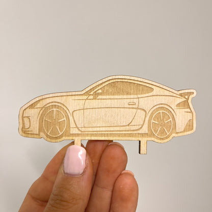 Motivstecker Sportwagen für Personalisierten Geburtstagsteller mit Vase und Kerze, Kerzenplatte, Geburtstagskranz, Tischdeko