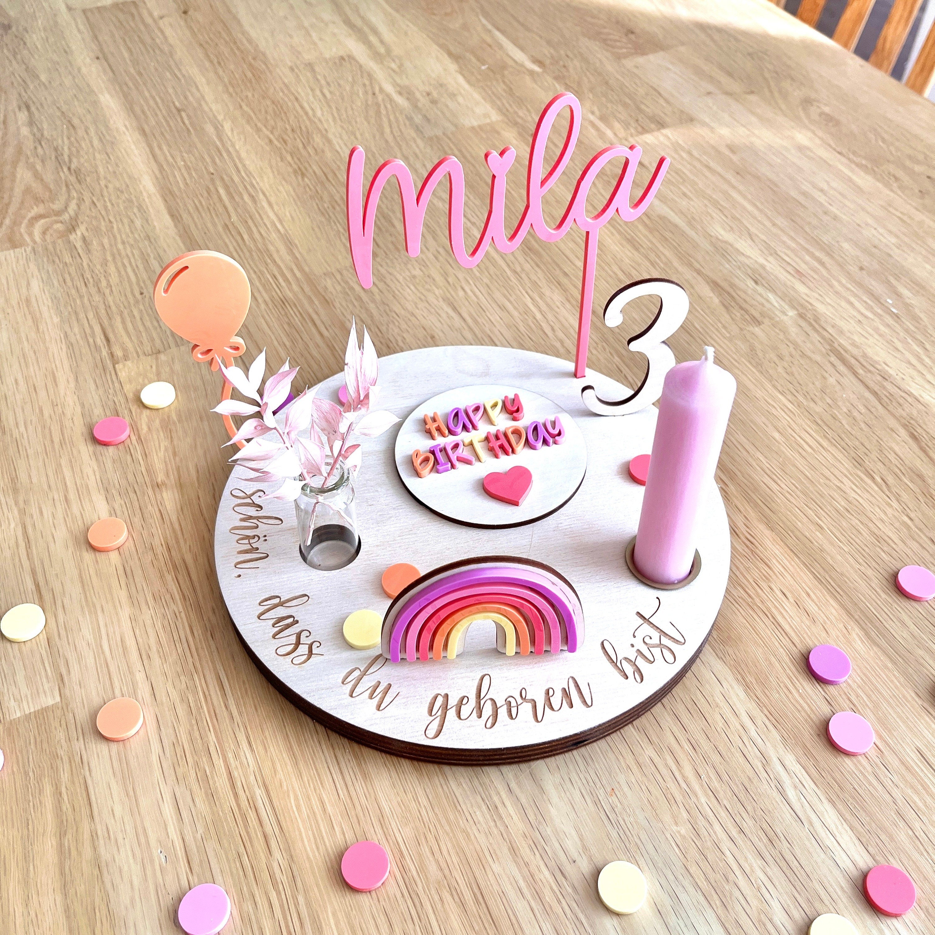 Personalisierter Geburtstagsteller „Think Pink“ mit Vase und Kerze, Kerzenplatte, Geburtstagsbrettchen, Geburtstagskranz