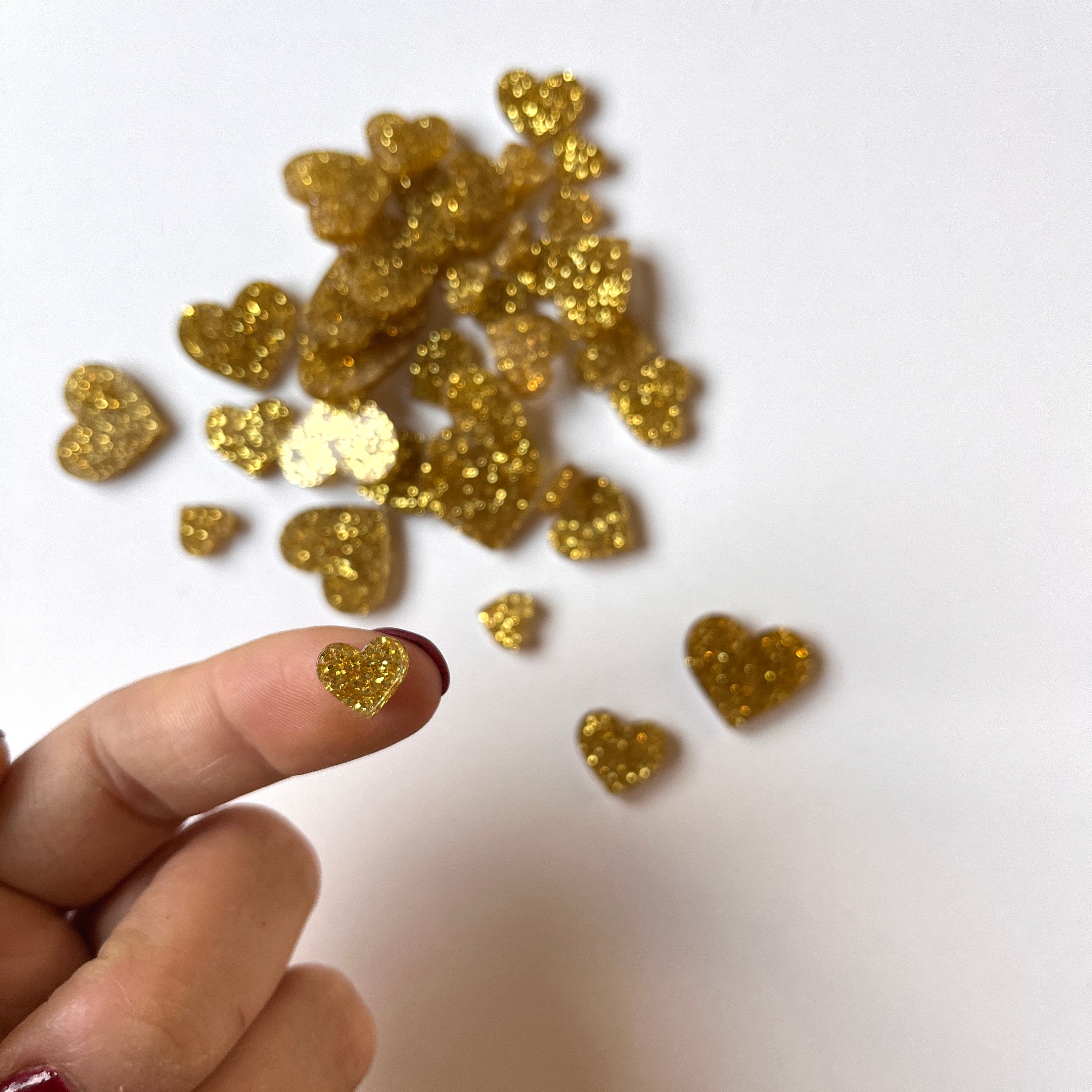 Streudeko Glitzer-Herzen Gold Acryl, Herzen aus Acrylglas, Tischdekoration, Tischdeko Hochzeit, Geschenkdekoration