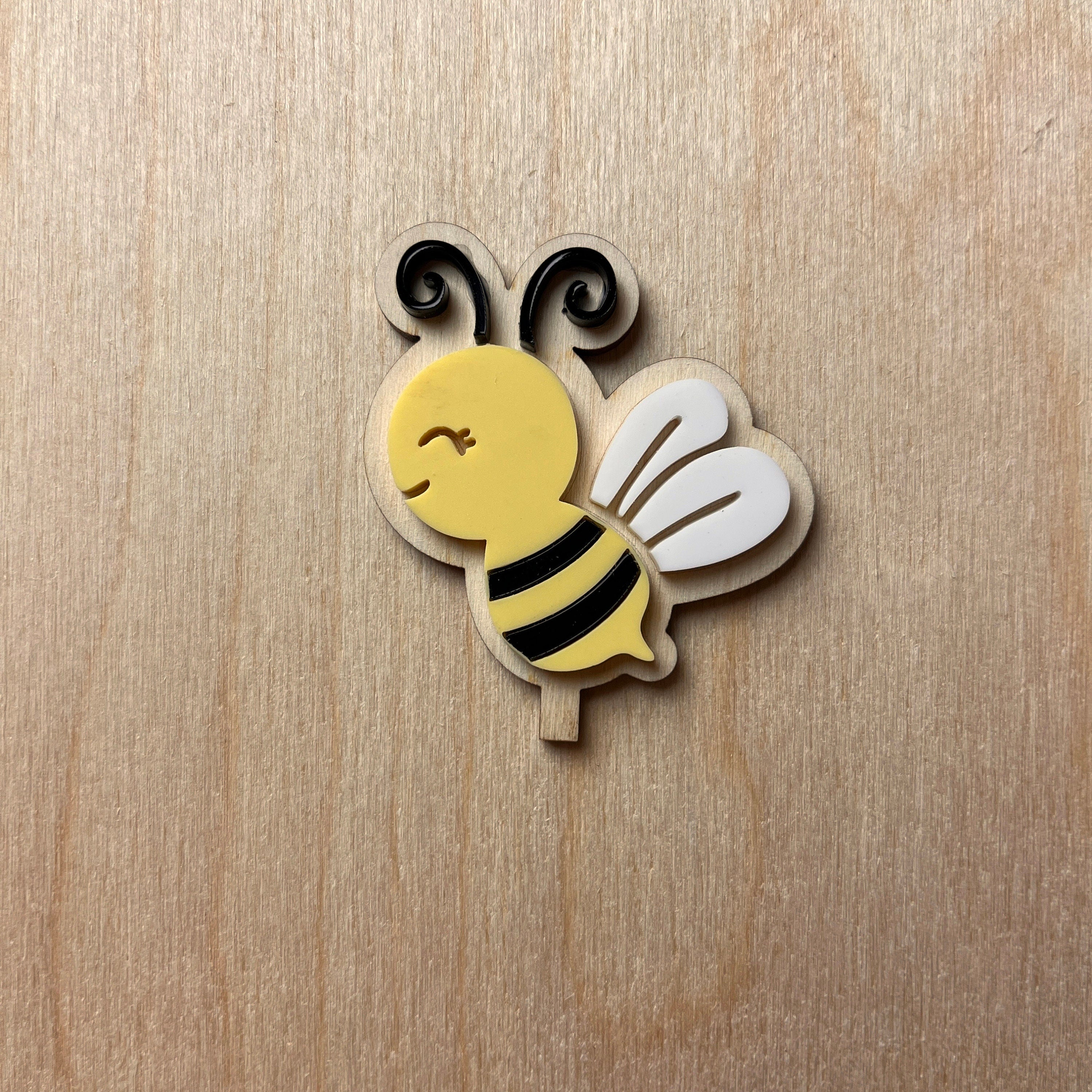 Motivstecker Biene aus Acrylglas für Personalisierten Geburtstagsteller mit Vase und Kerze, Kerzenplatte, Geburtstagskranz