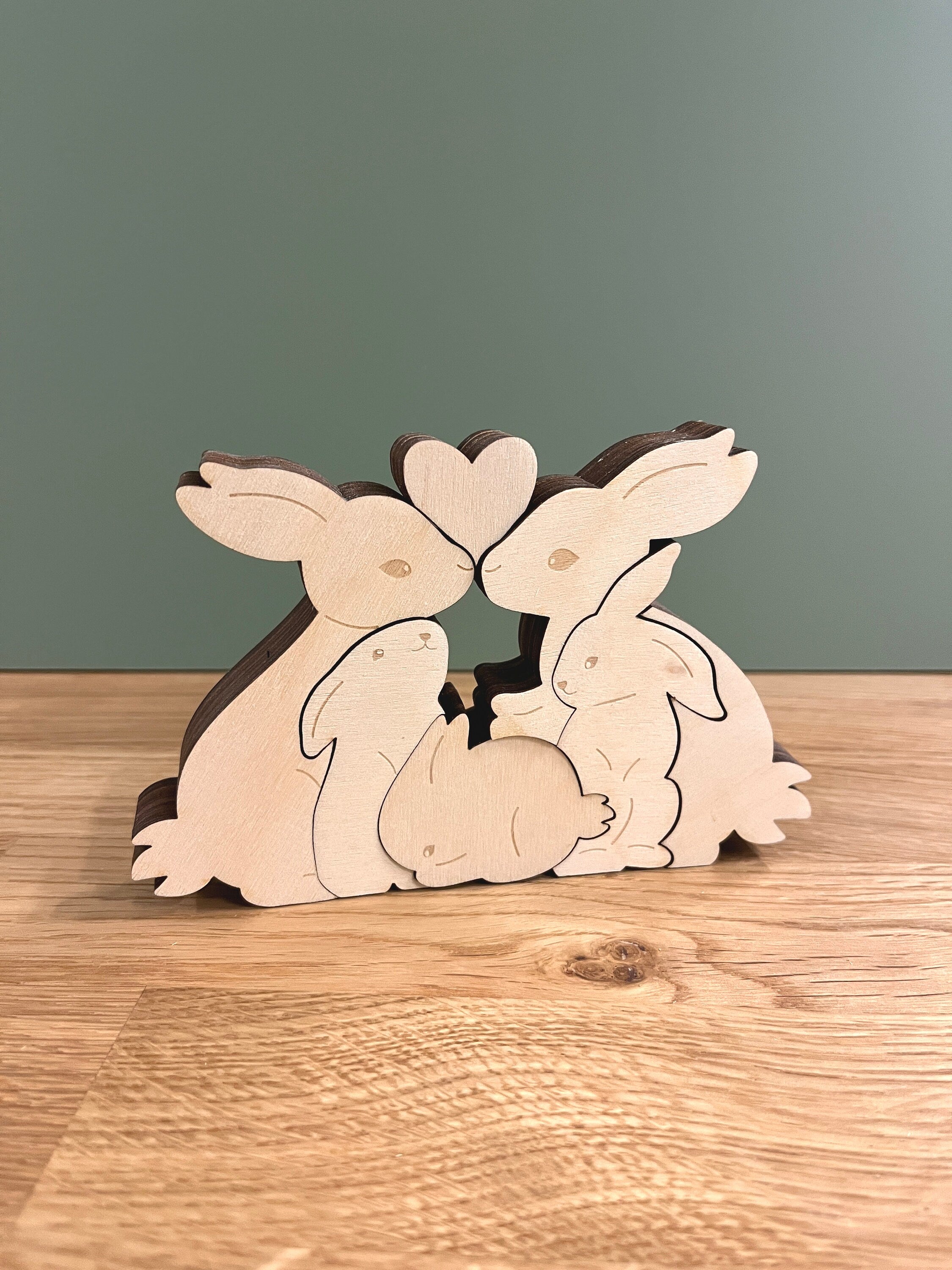 Personalisiertes Geschenk Hasenfamilie, Tierfamilie aus Holz, Holztierpuzzle, Wohndekor, Weihnachtsgeschenk, Familienandenken
