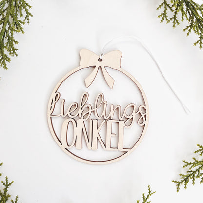 Lieblingsopa Christbaumkugel aus Holz, Lieblingsmensch Geschenkanhänger, Weihnachtsdekoration, Christbaumschmuck, Weihnachtsbaumschmuck
