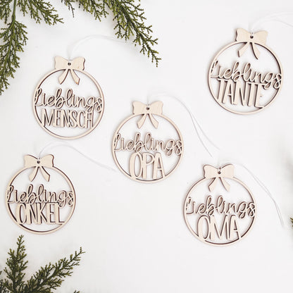 Lieblingsopa Christbaumkugel aus Holz, Lieblingsmensch Geschenkanhänger, Weihnachtsdekoration, Christbaumschmuck, Weihnachtsbaumschmuck