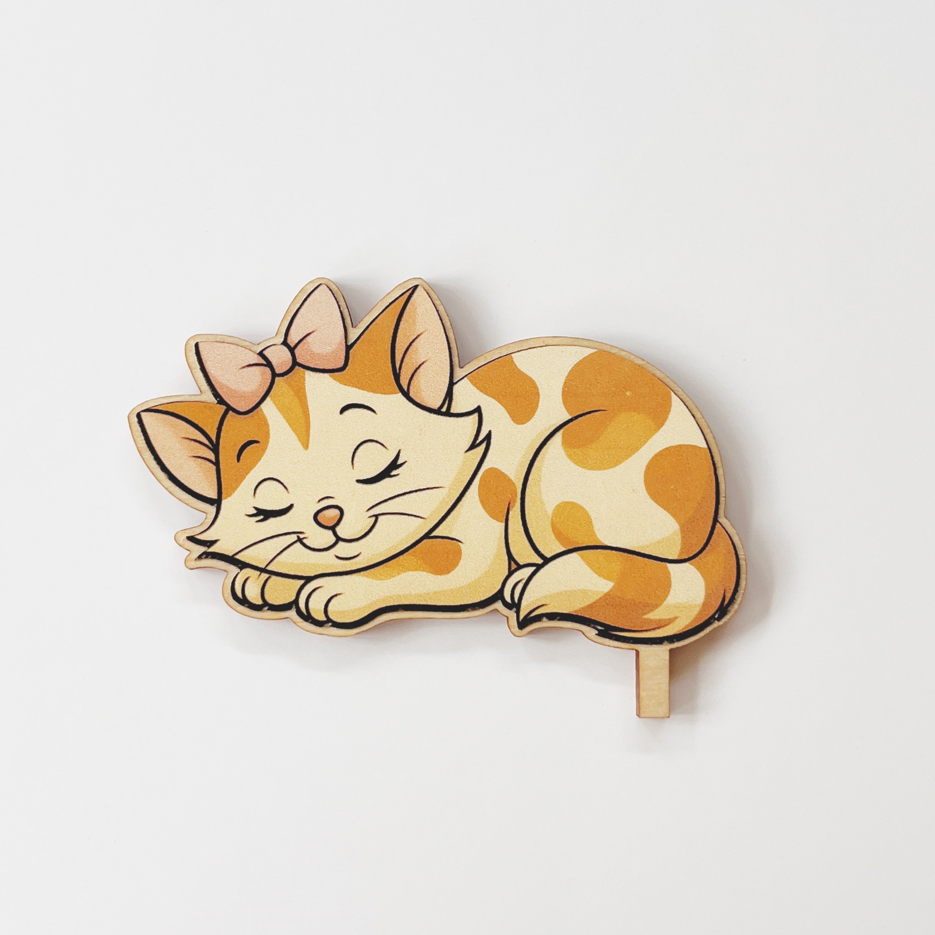 Aristocats inspired Katzen Motivstecker schlafende Katze mit Flecken