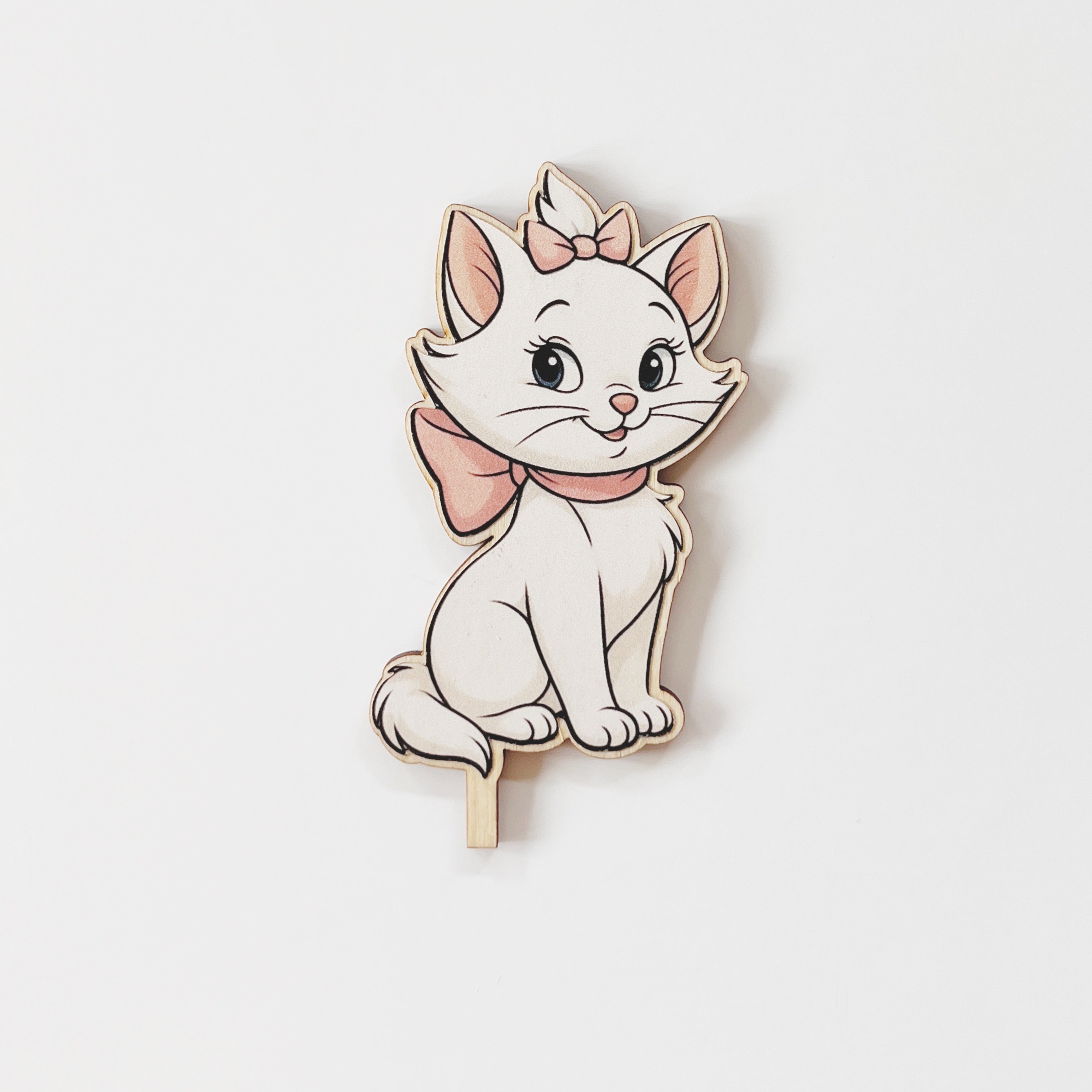 Aristocats inspired Katzen Motivstecker weiße Katze mit Schleife, sitzend