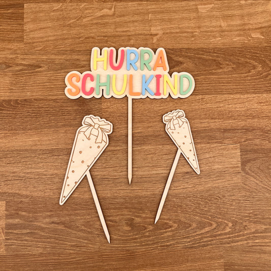 Hurra Schulkind Caketopper bunt, Acryl auf Holz