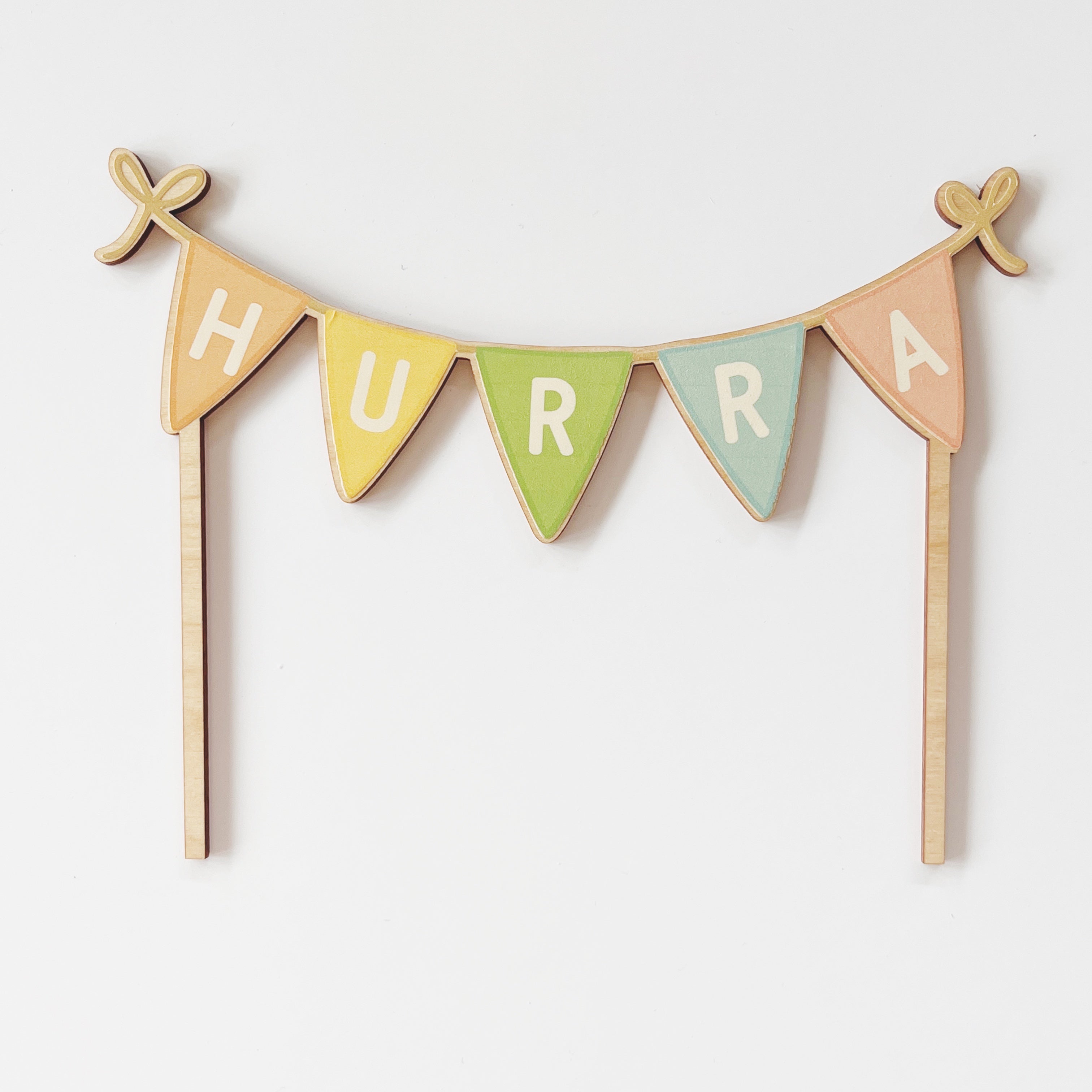 Wimpelkette "HURRA" bunt Pastell