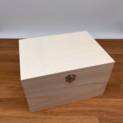 Koffer aus Holz
