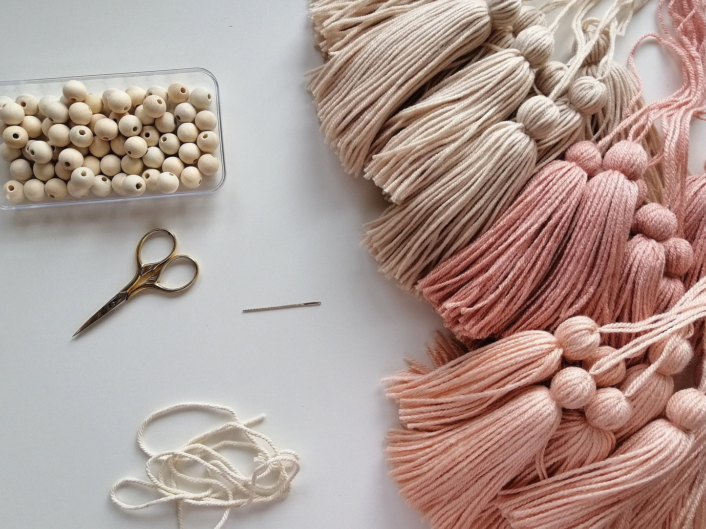 DIY Quasten Kit Do it Yourself Quasten Tutorial Fiber Macrame Boho Kinderzimmer Makramee Anleitung PDF